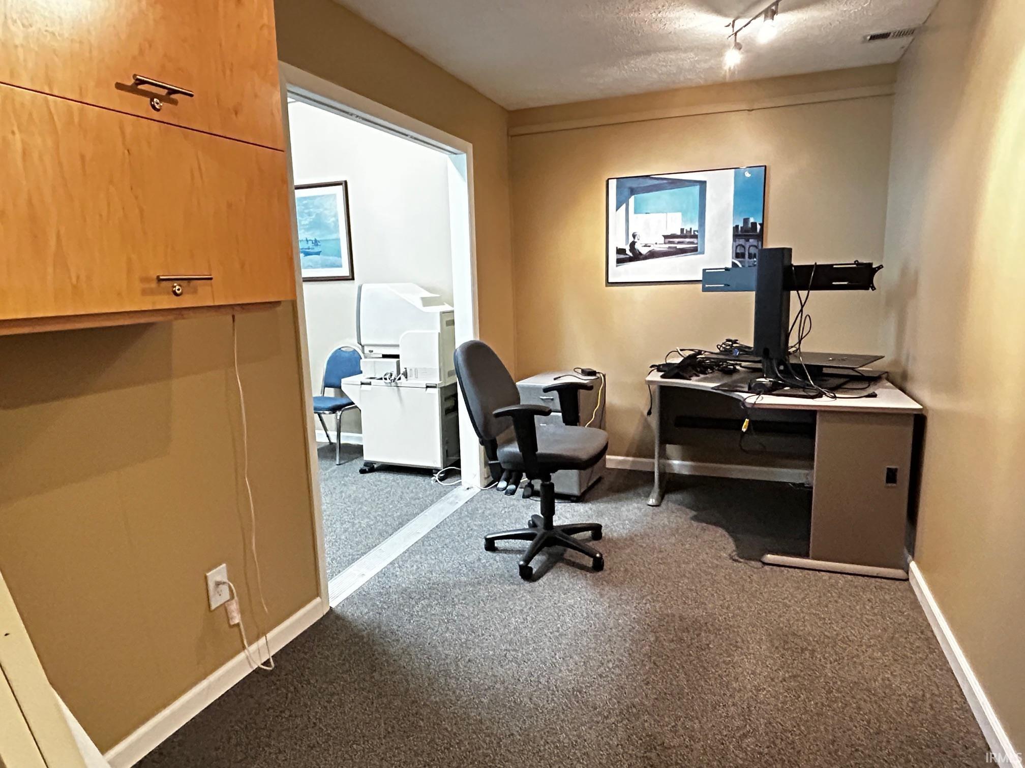 328 S Walnut Street Unit: Ste 4