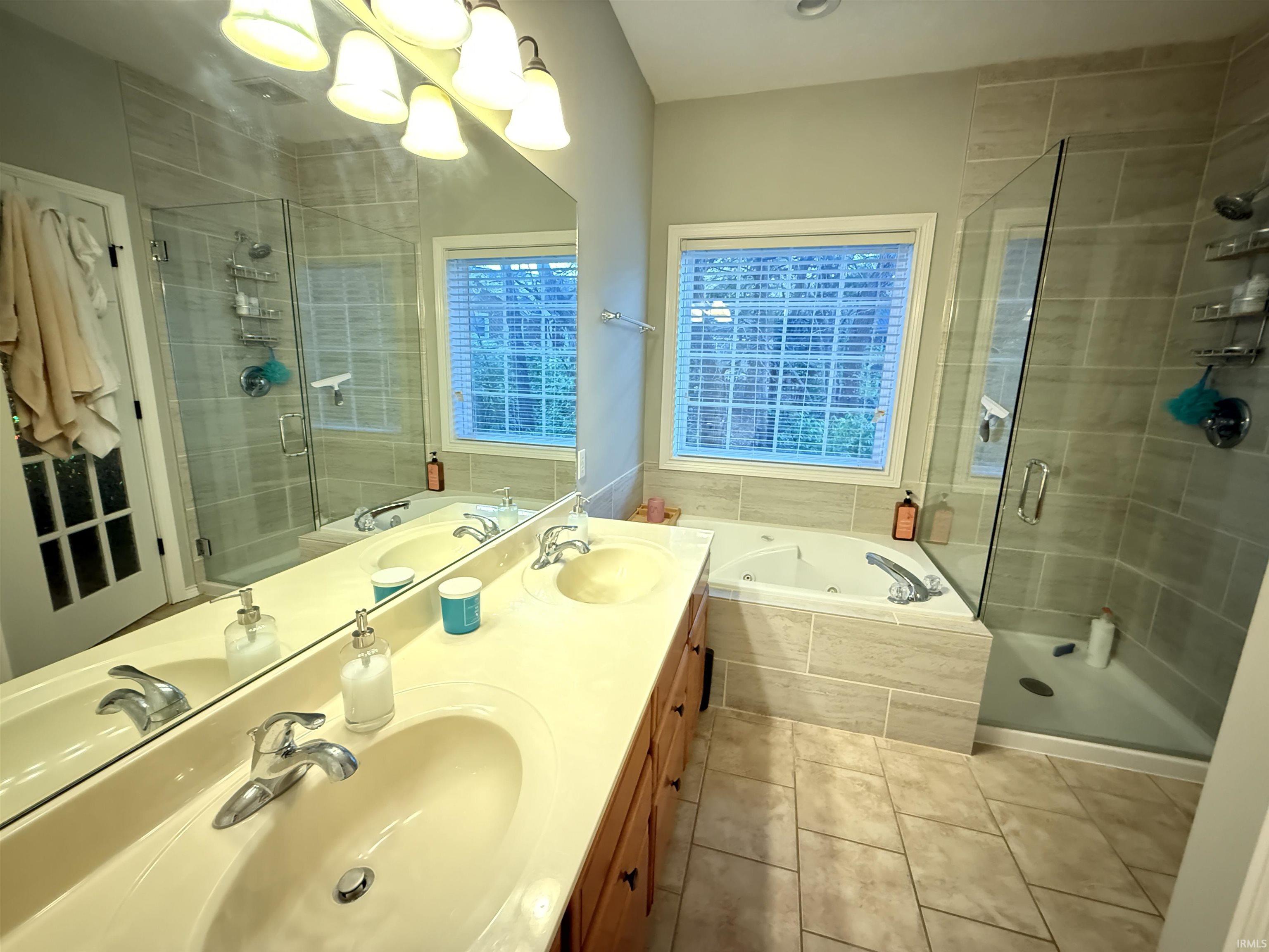 3201 E Kristen Court