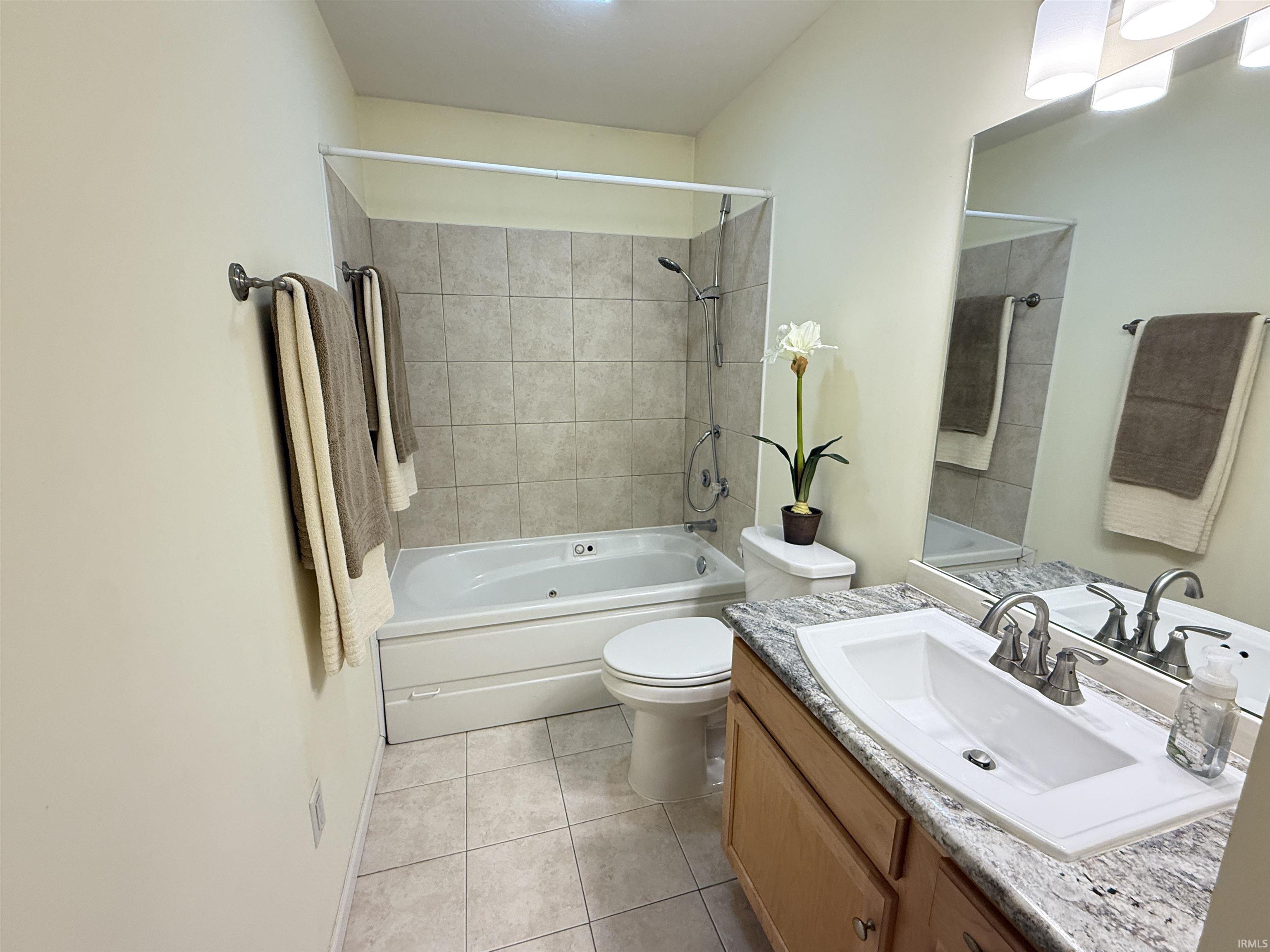 1791 N Hartstrait Road