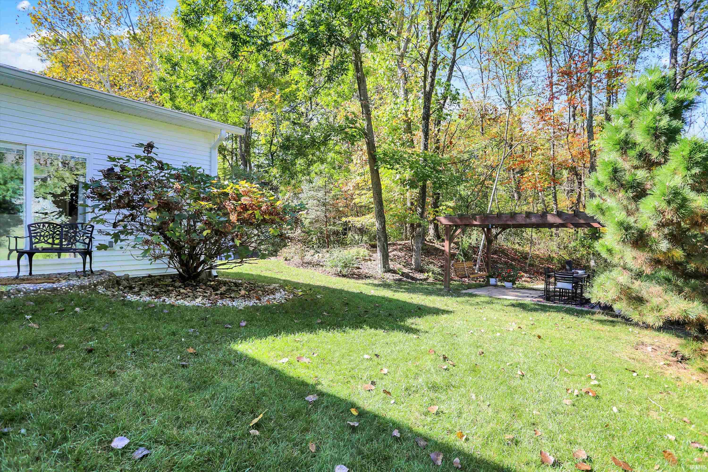 3814 S Fox Chase Run