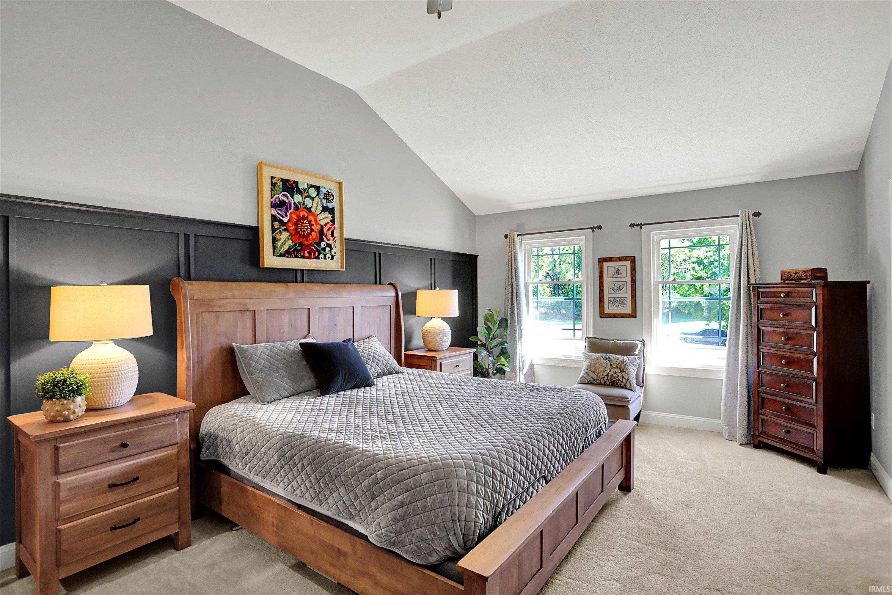 3814 S Fox Chase Run