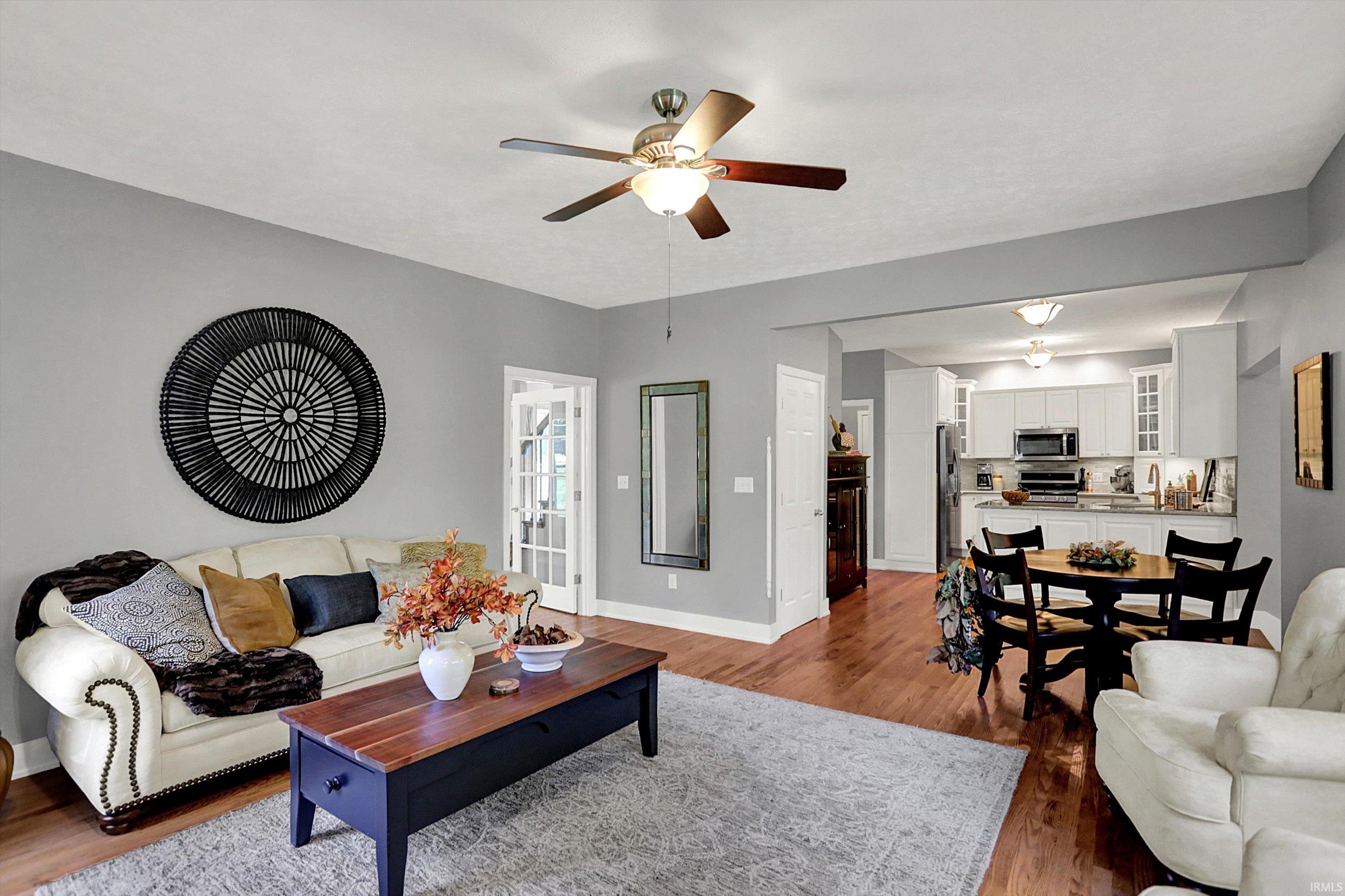 3814 S Fox Chase Run