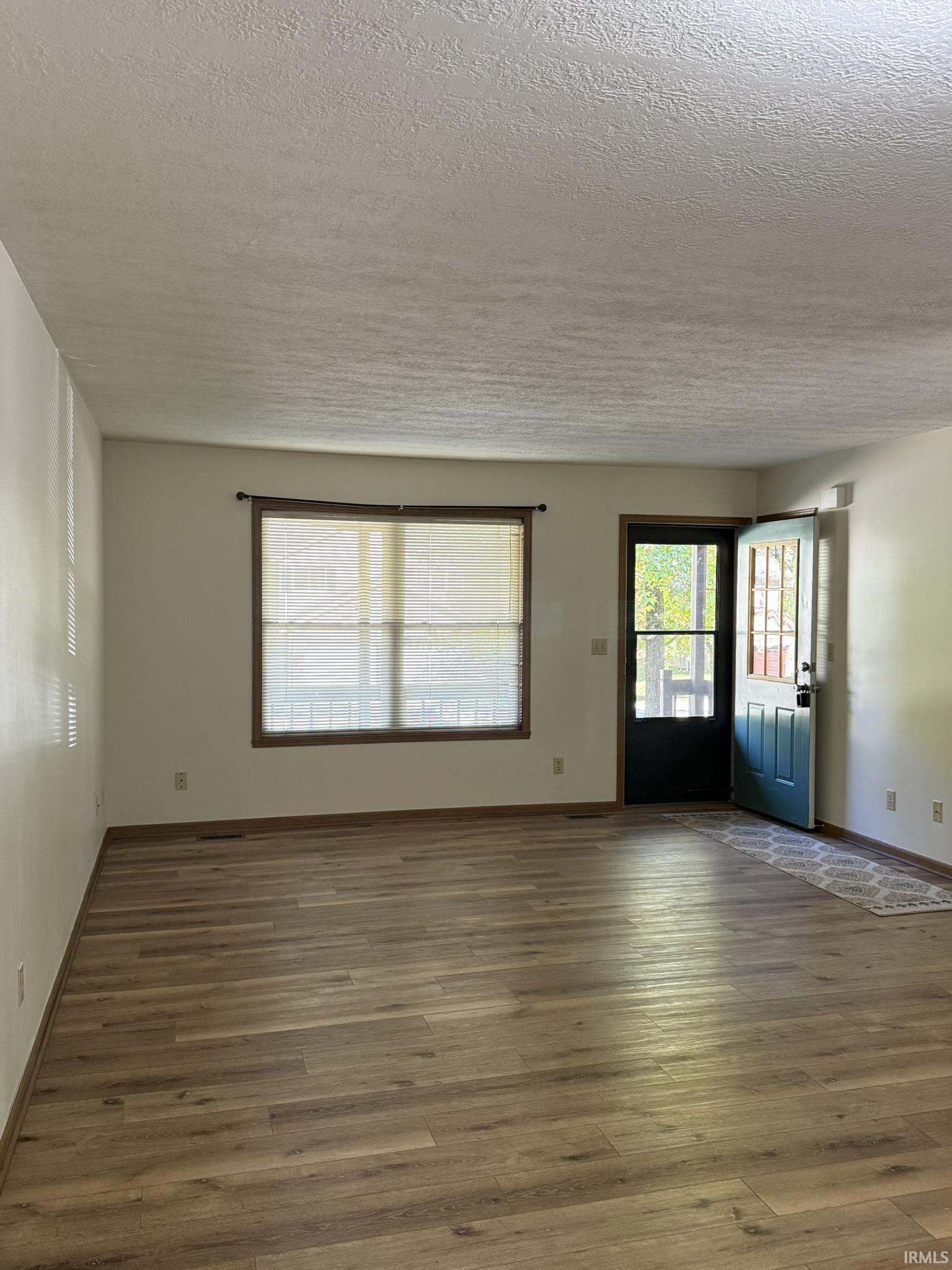 1016 N Forest View Drive