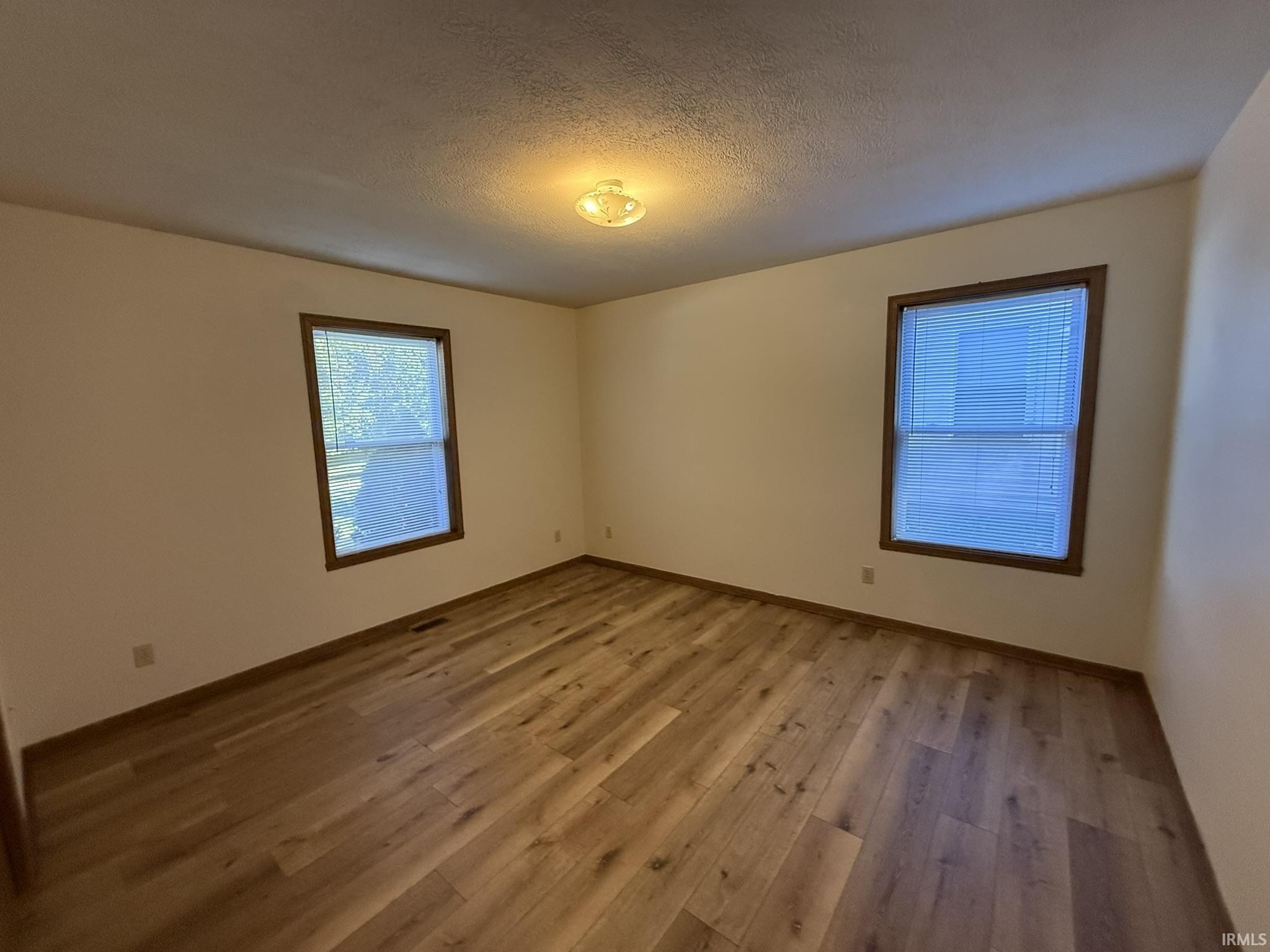 1016 N Forest View Drive