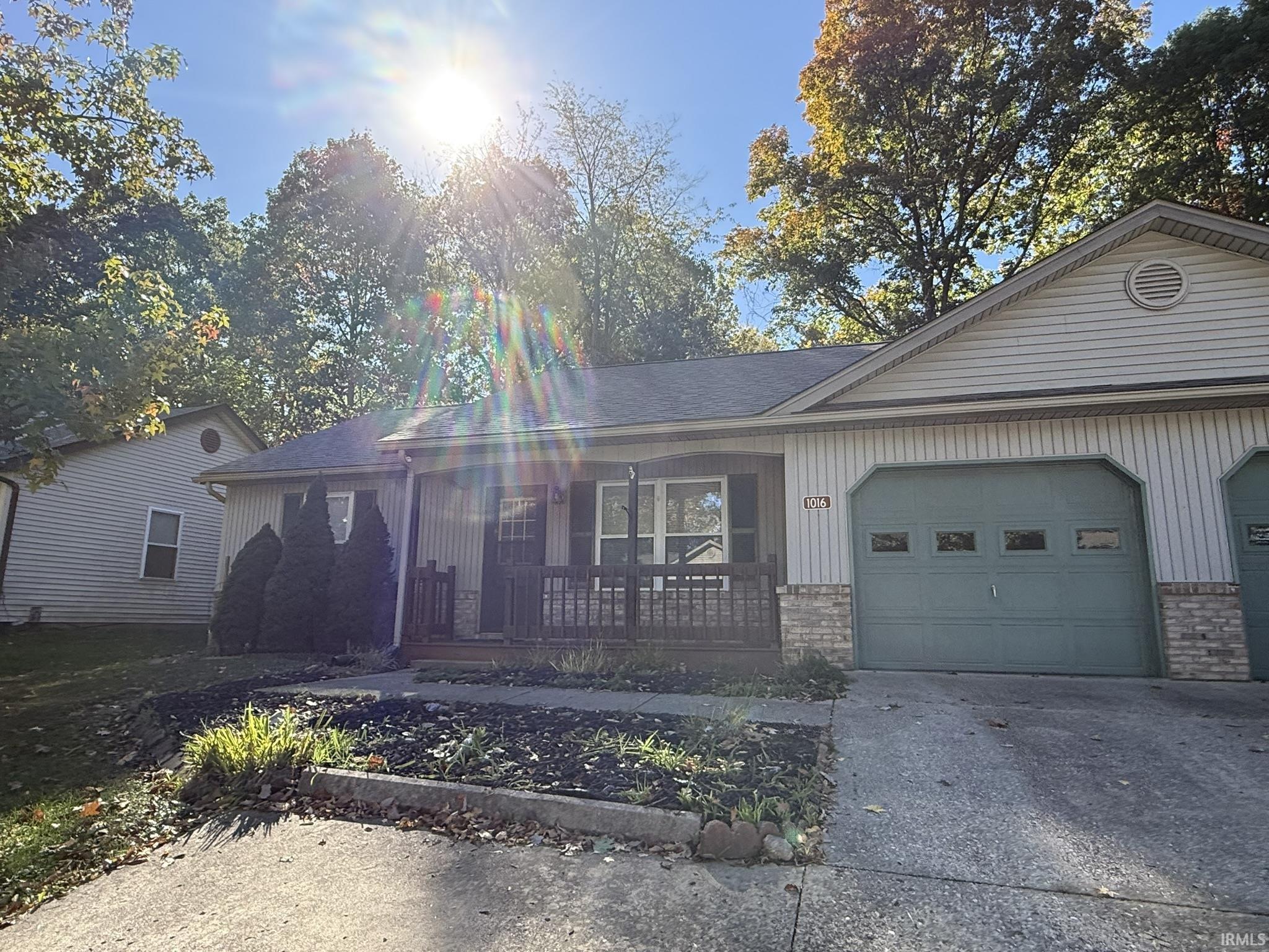 1016 N Forest View Drive