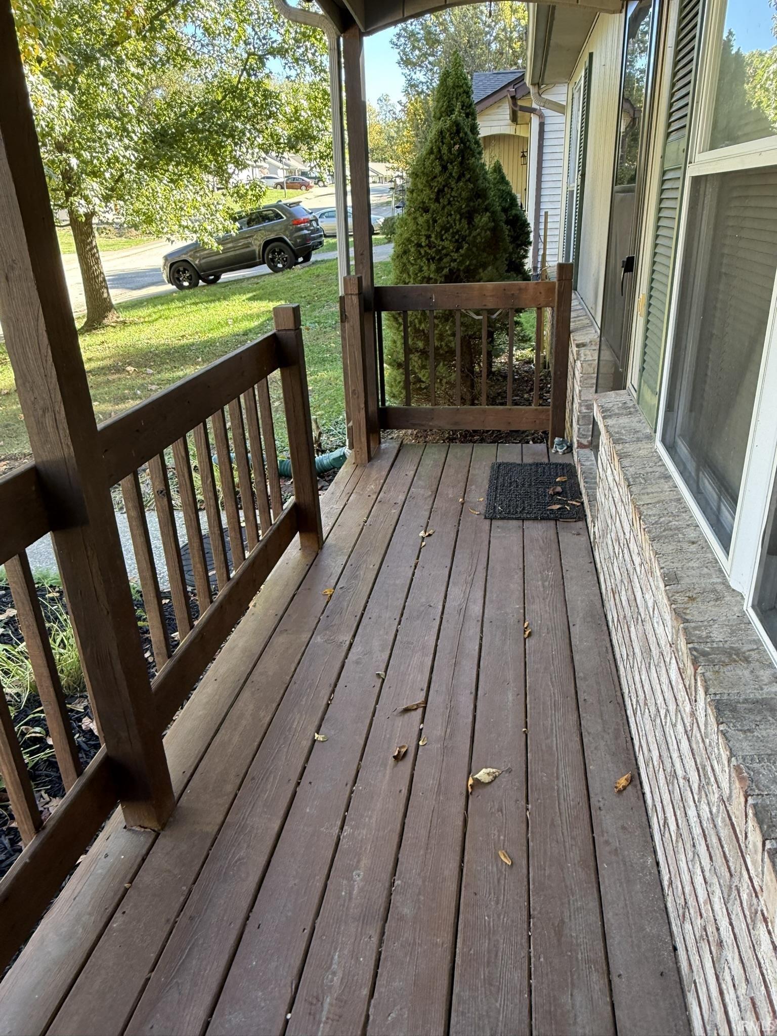 1016 N Forest View Drive