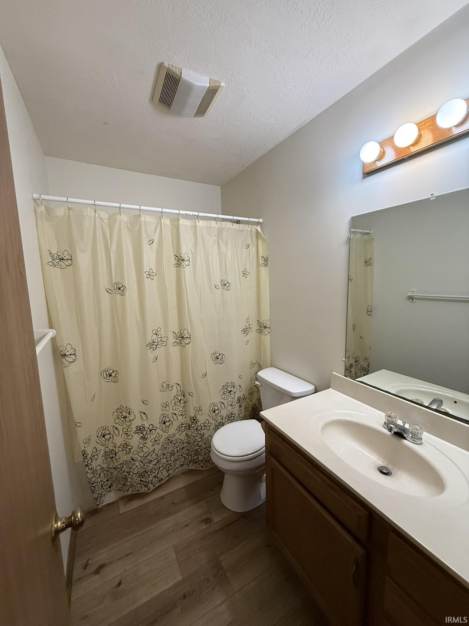 1016 N Forest View Drive