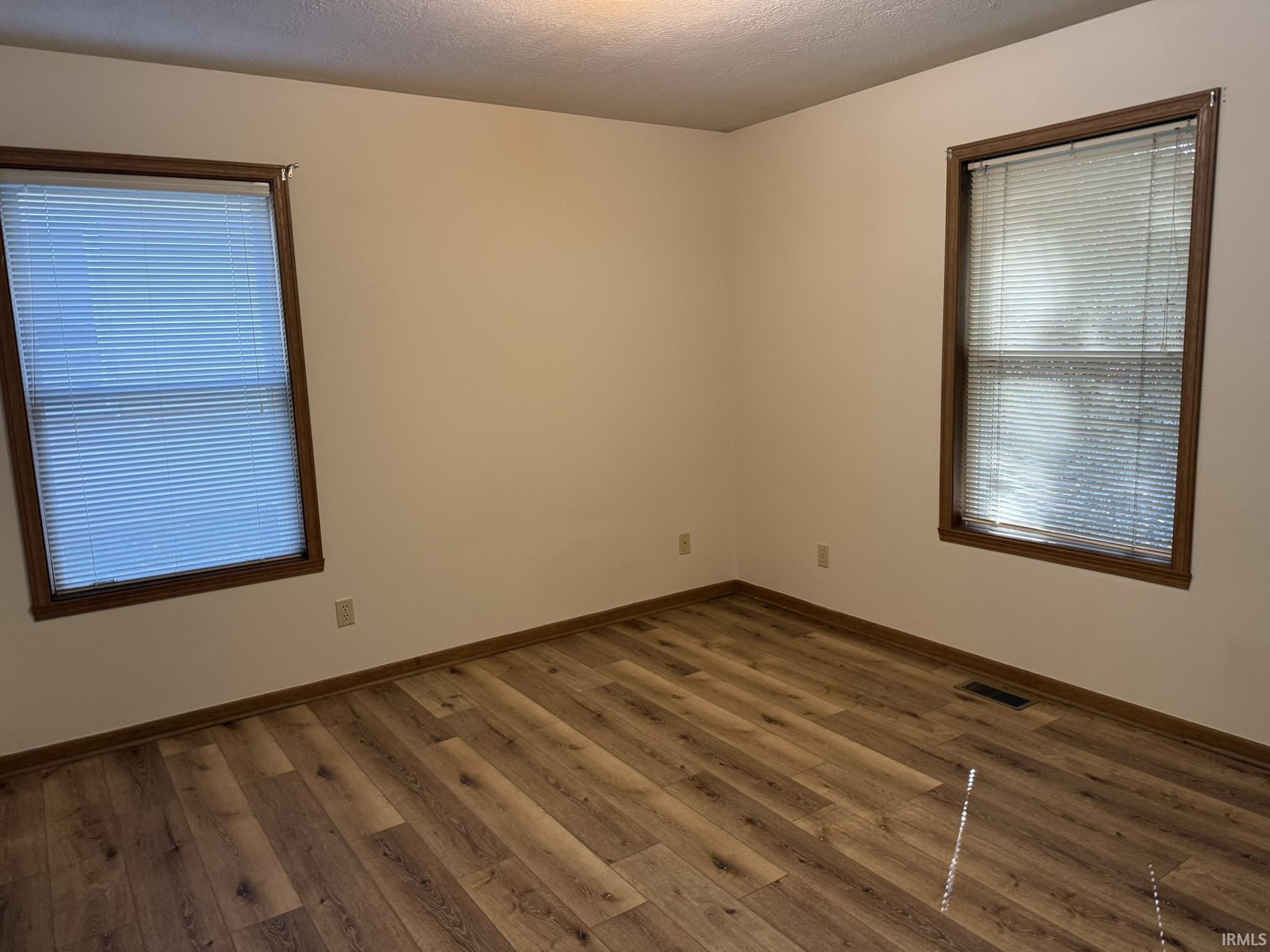 1016 N Forest View Drive