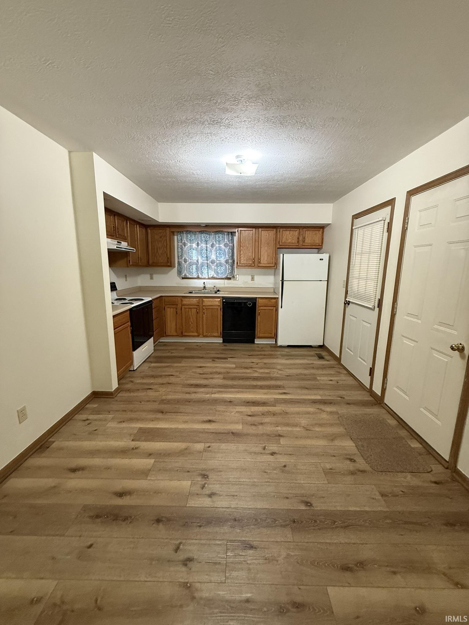 1016 N Forest View Drive