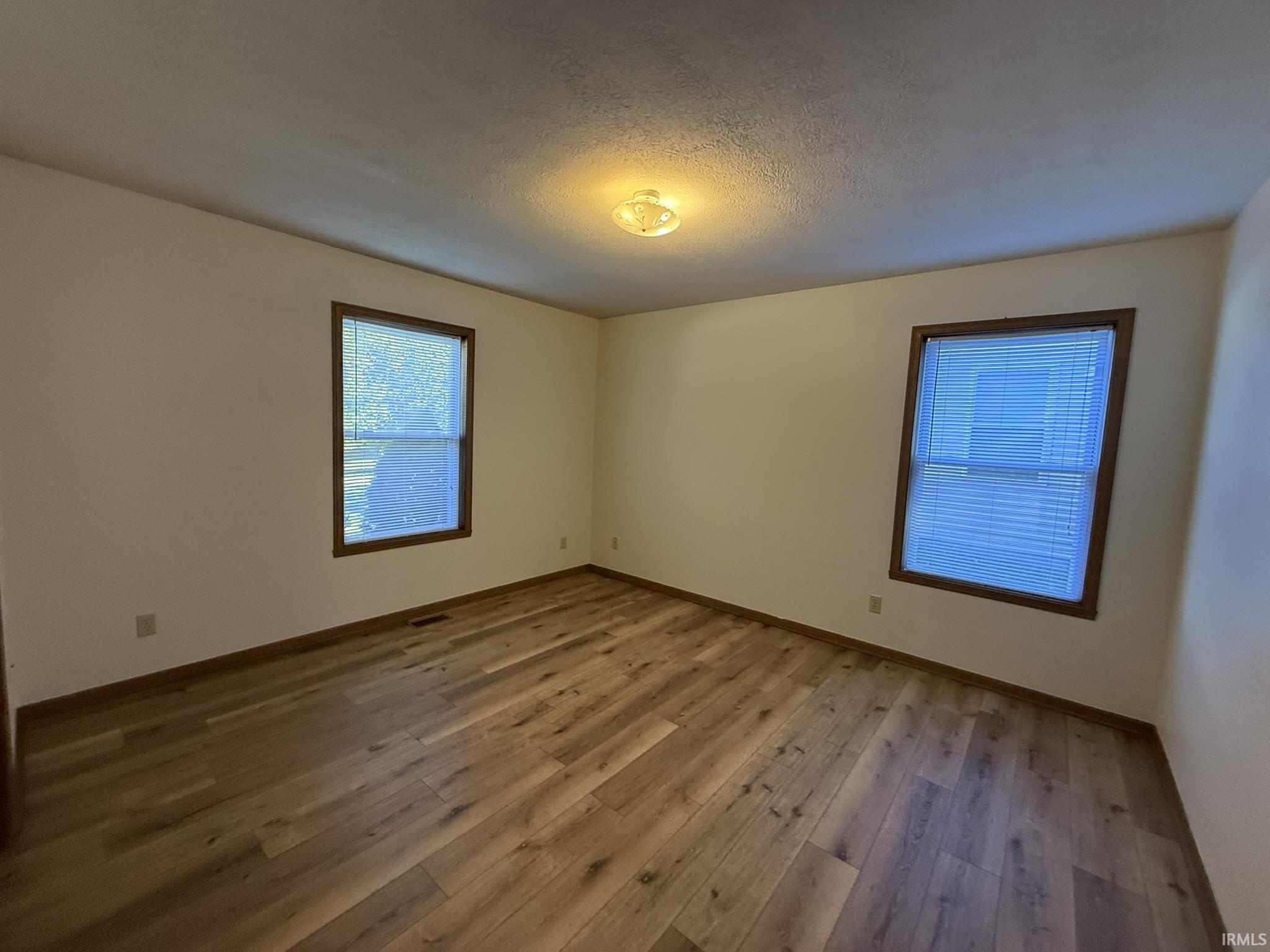 1016 N Forest View Drive