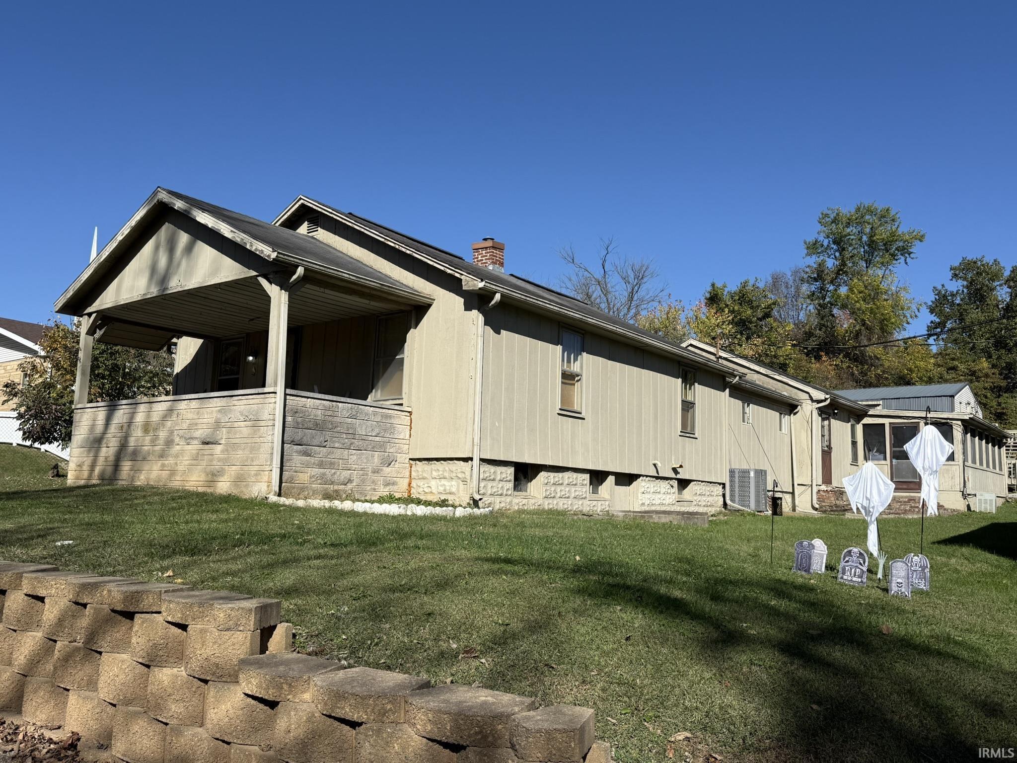 1024 N Country Club Drive