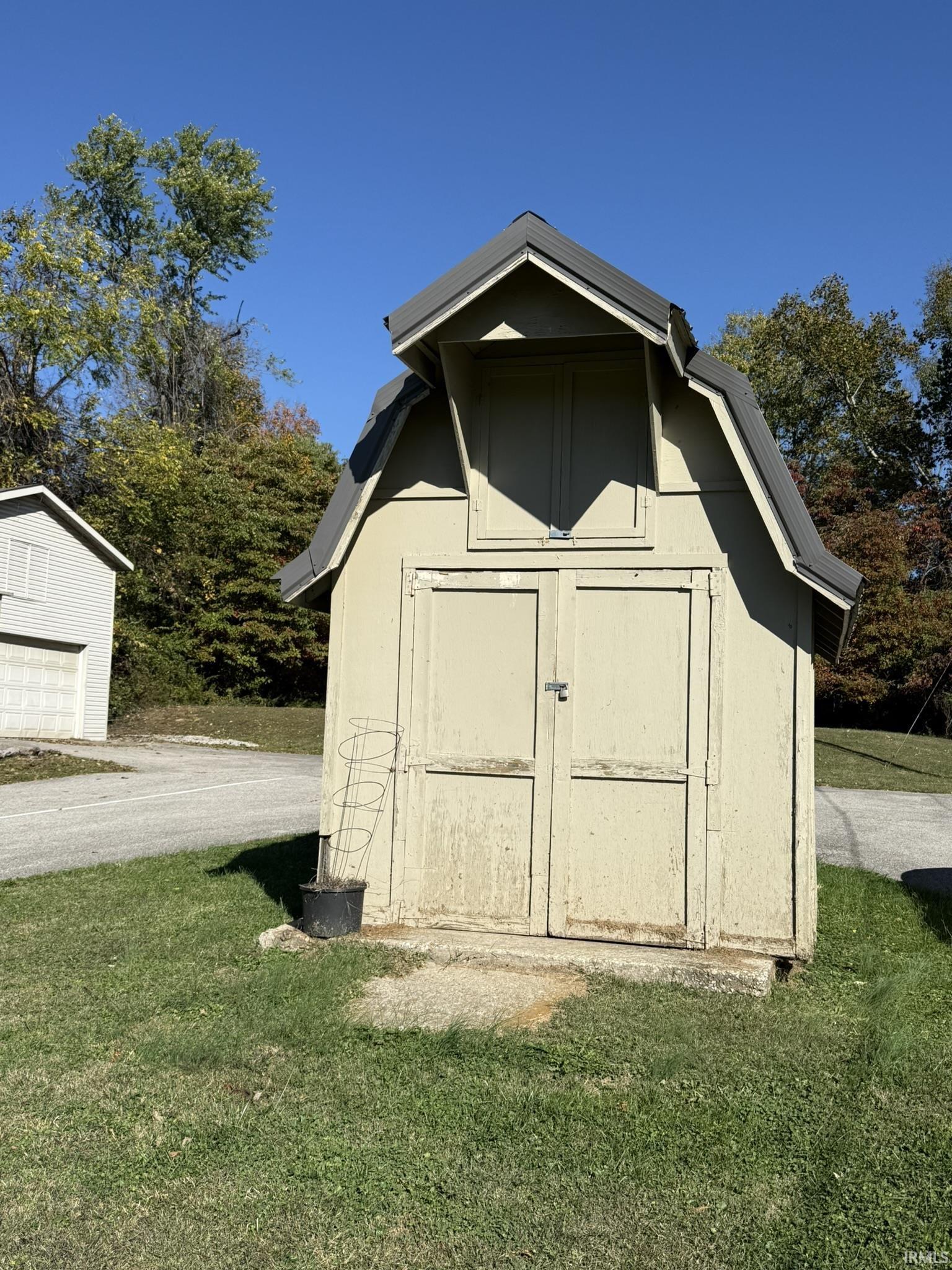 1024 N Country Club Drive