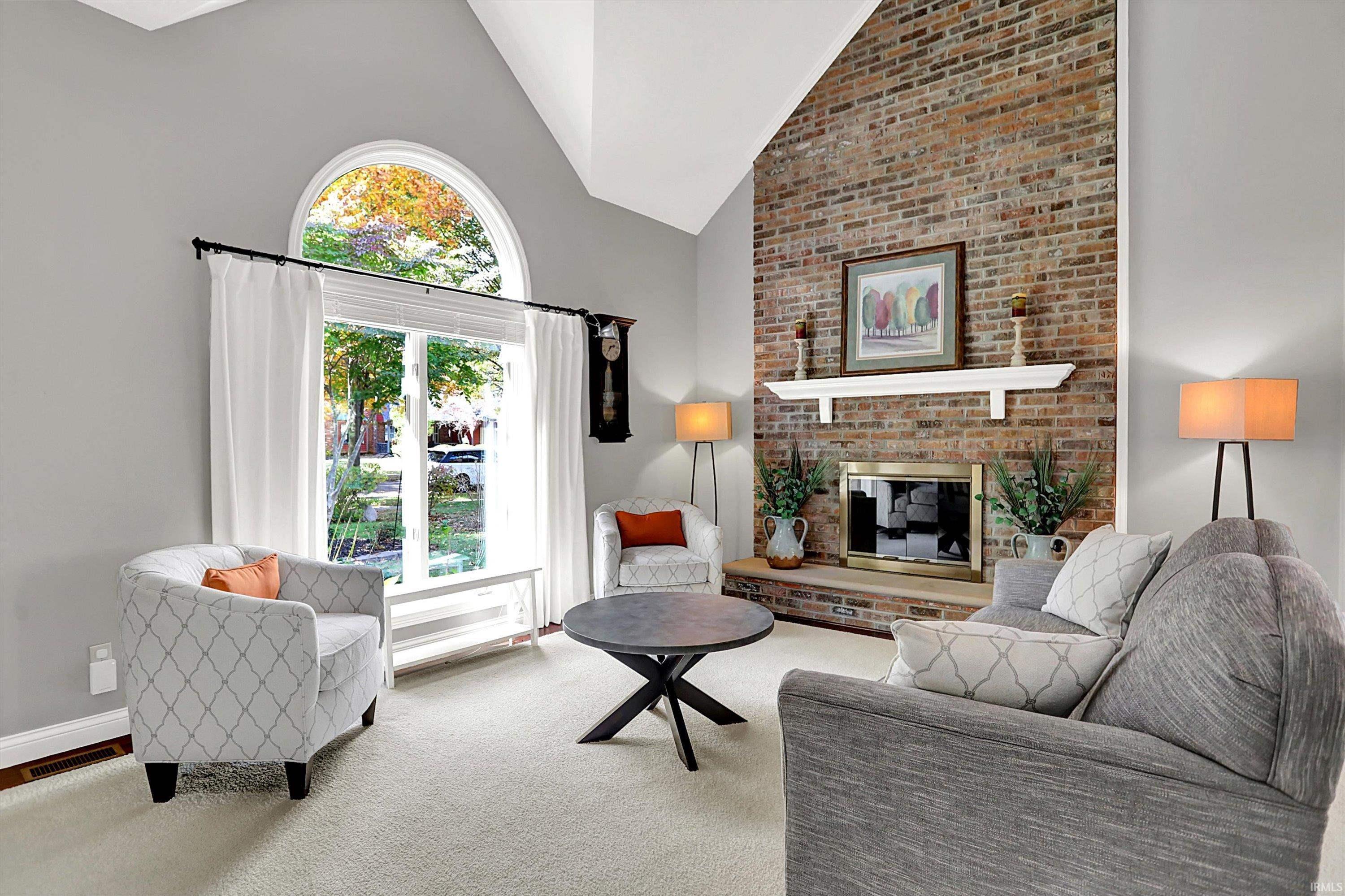 2707 S Olcott Boulevard