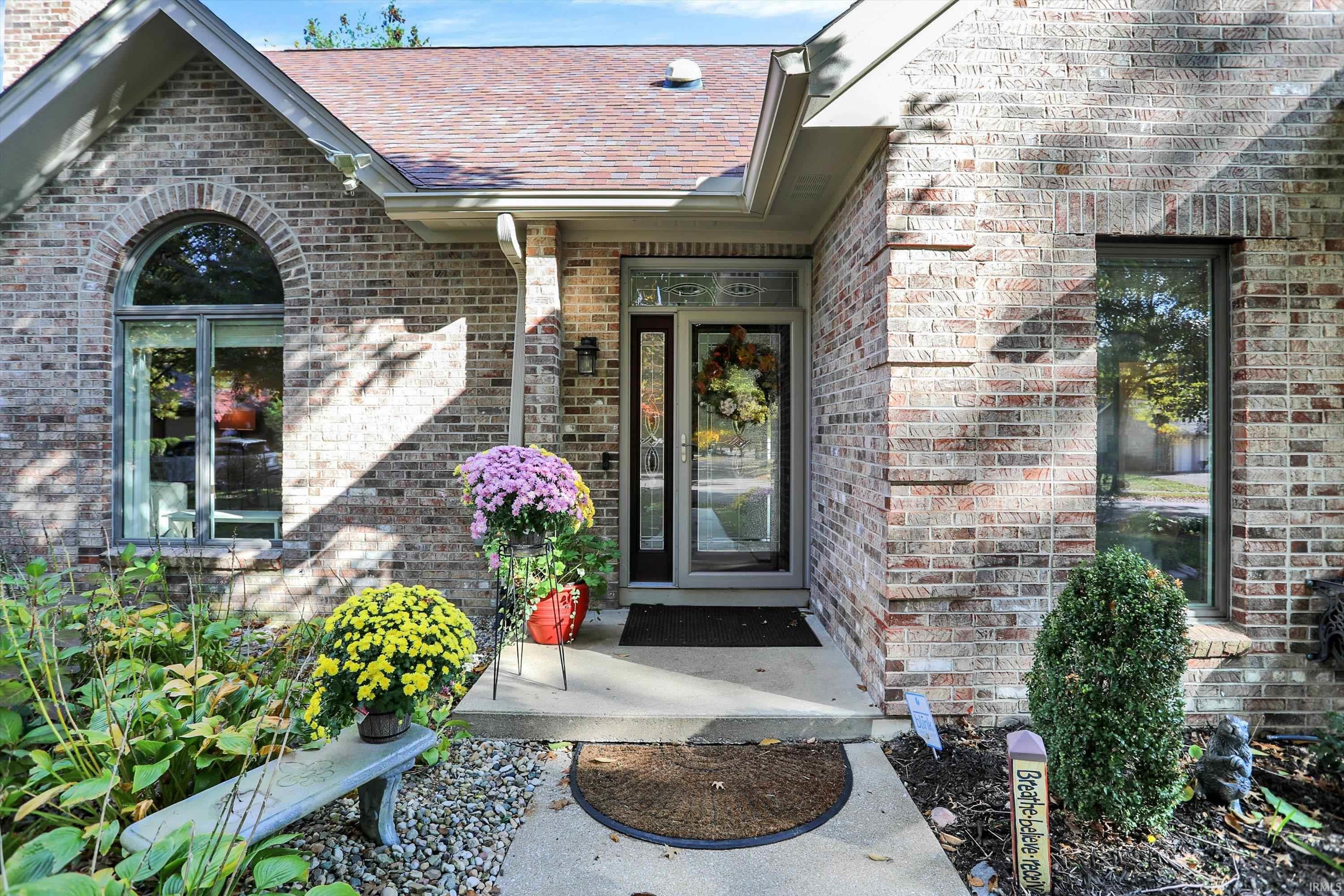 2707 S Olcott Boulevard