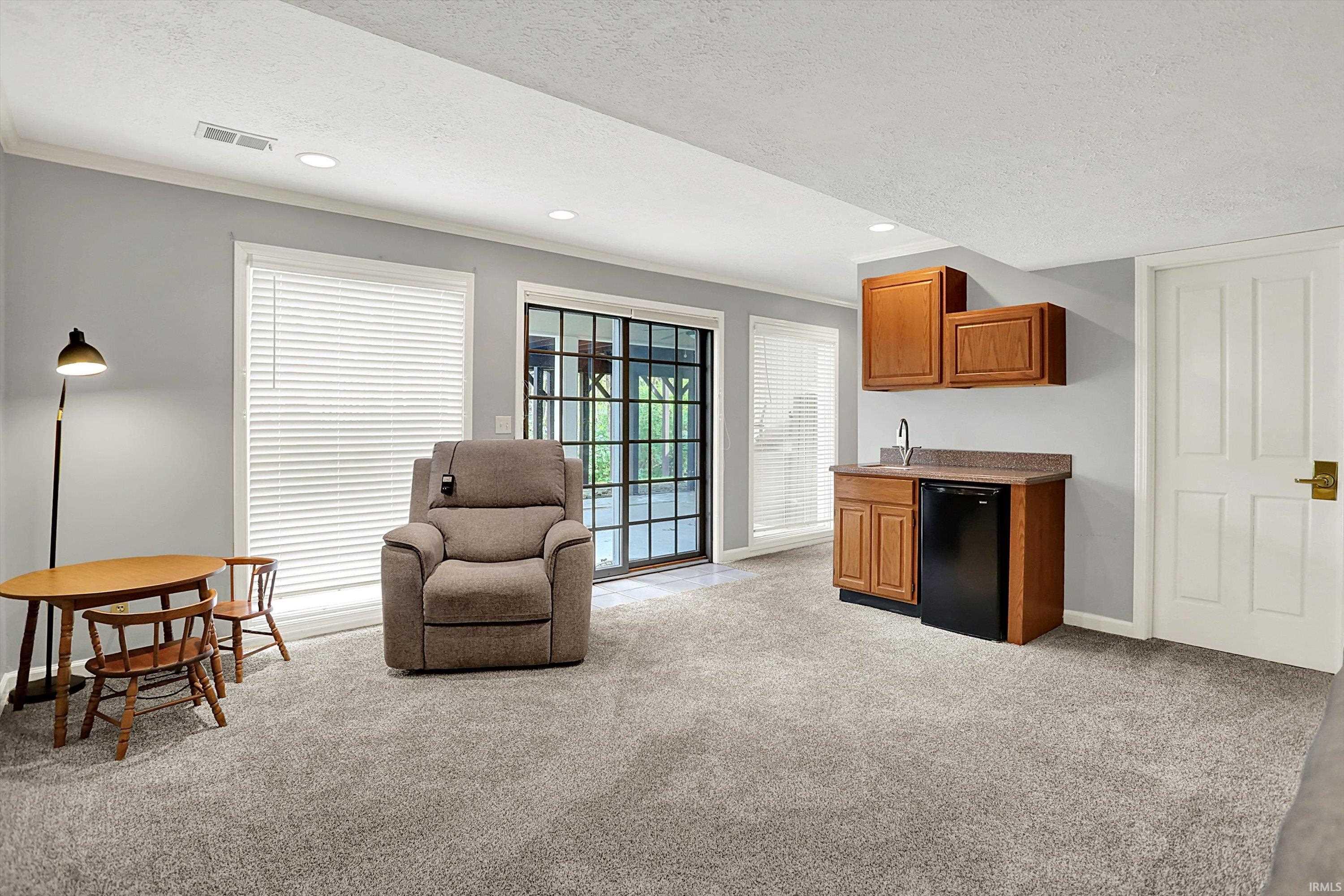 2707 S Olcott Boulevard