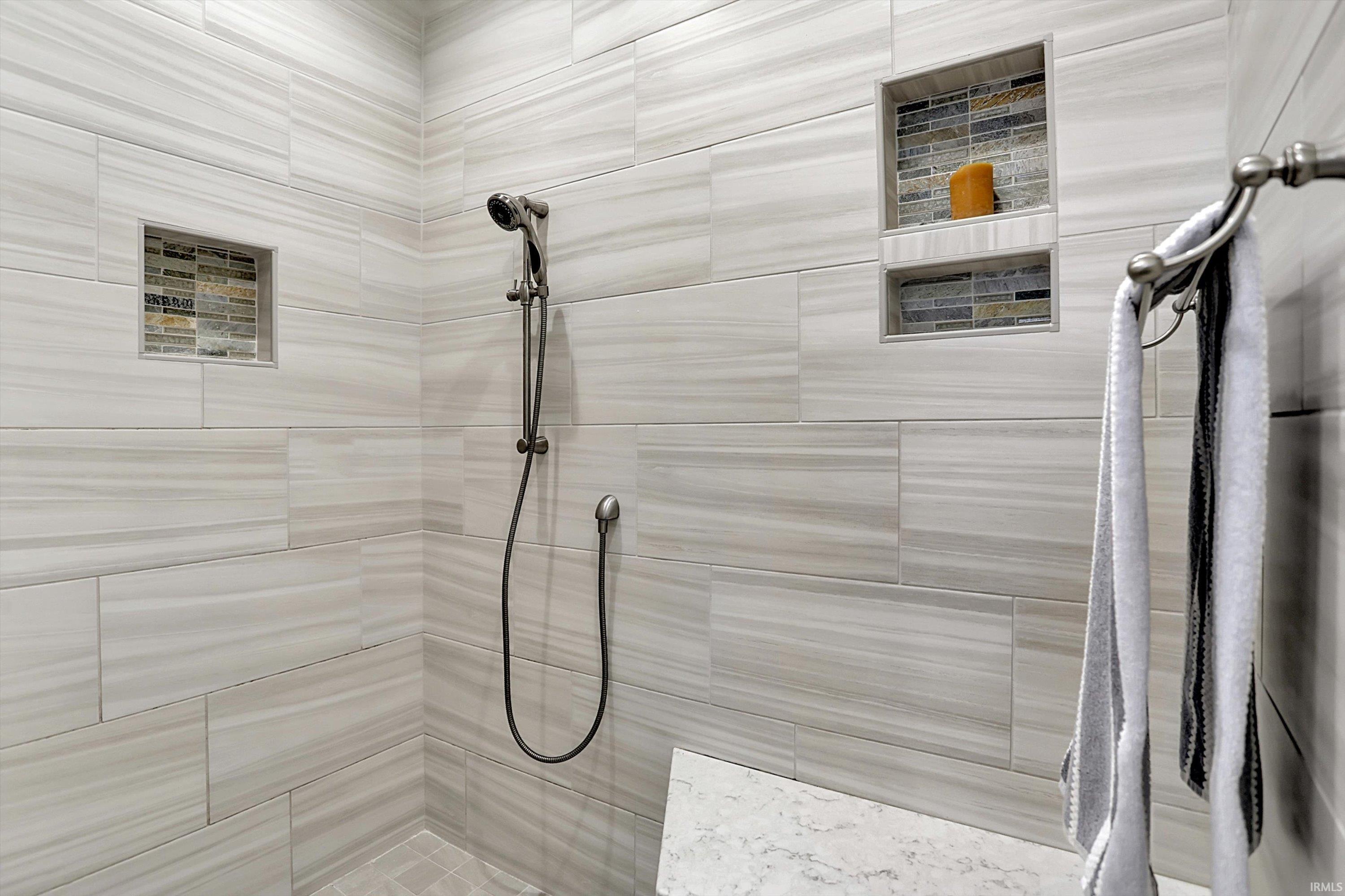 2707 S Olcott Boulevard