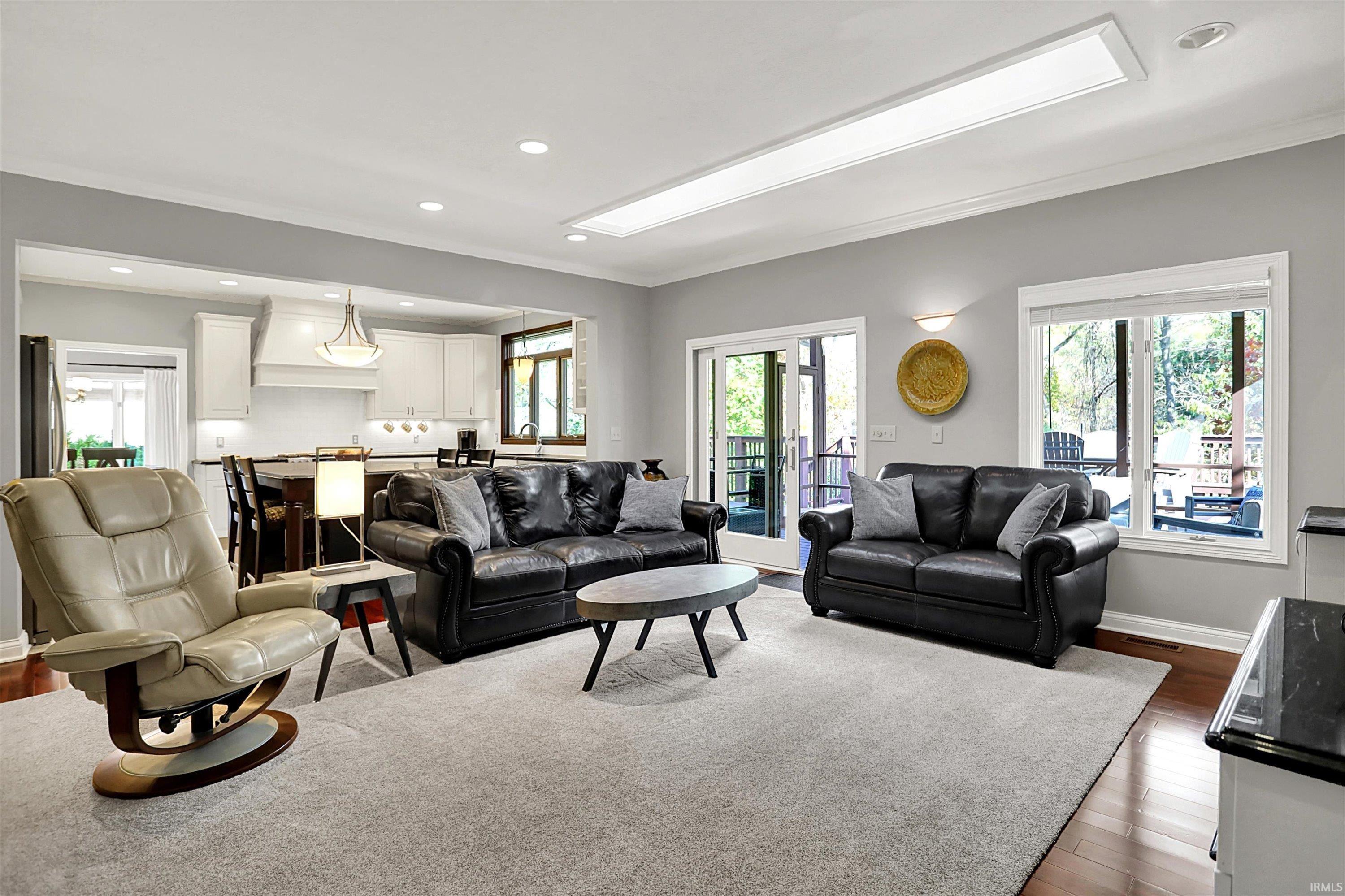 2707 S Olcott Boulevard