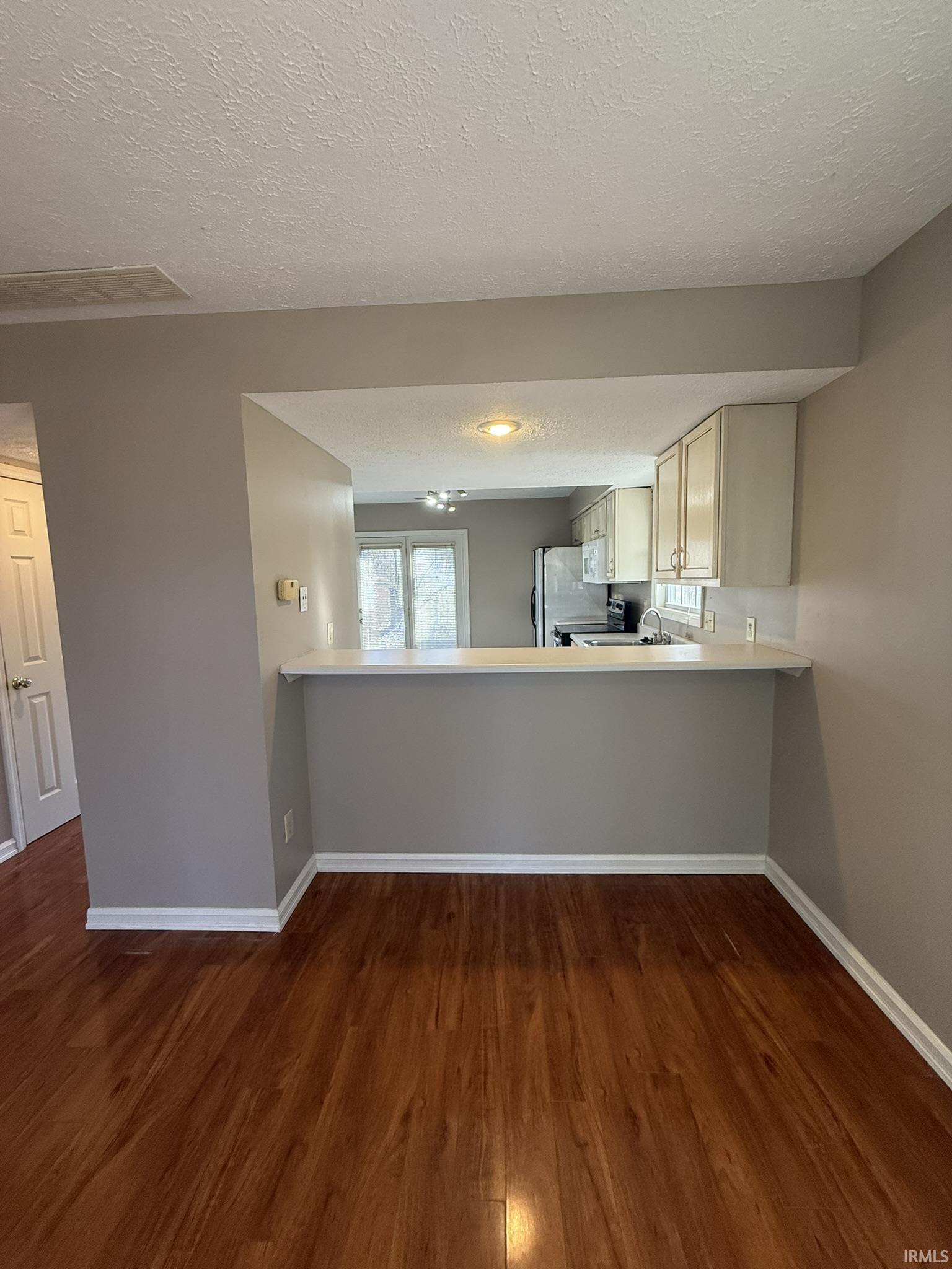 791 E Sherwood Hills Drive