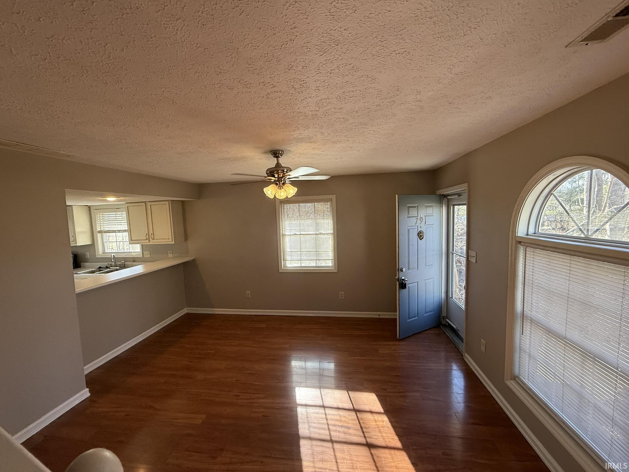 791 E Sherwood Hills Drive