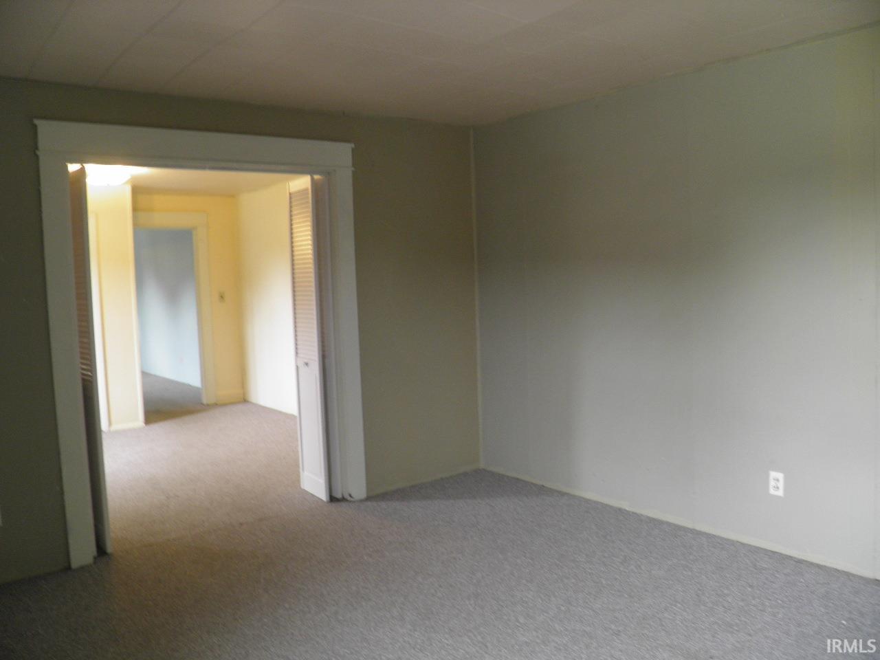 420 1/2 W 2nd Street Unit: 2W