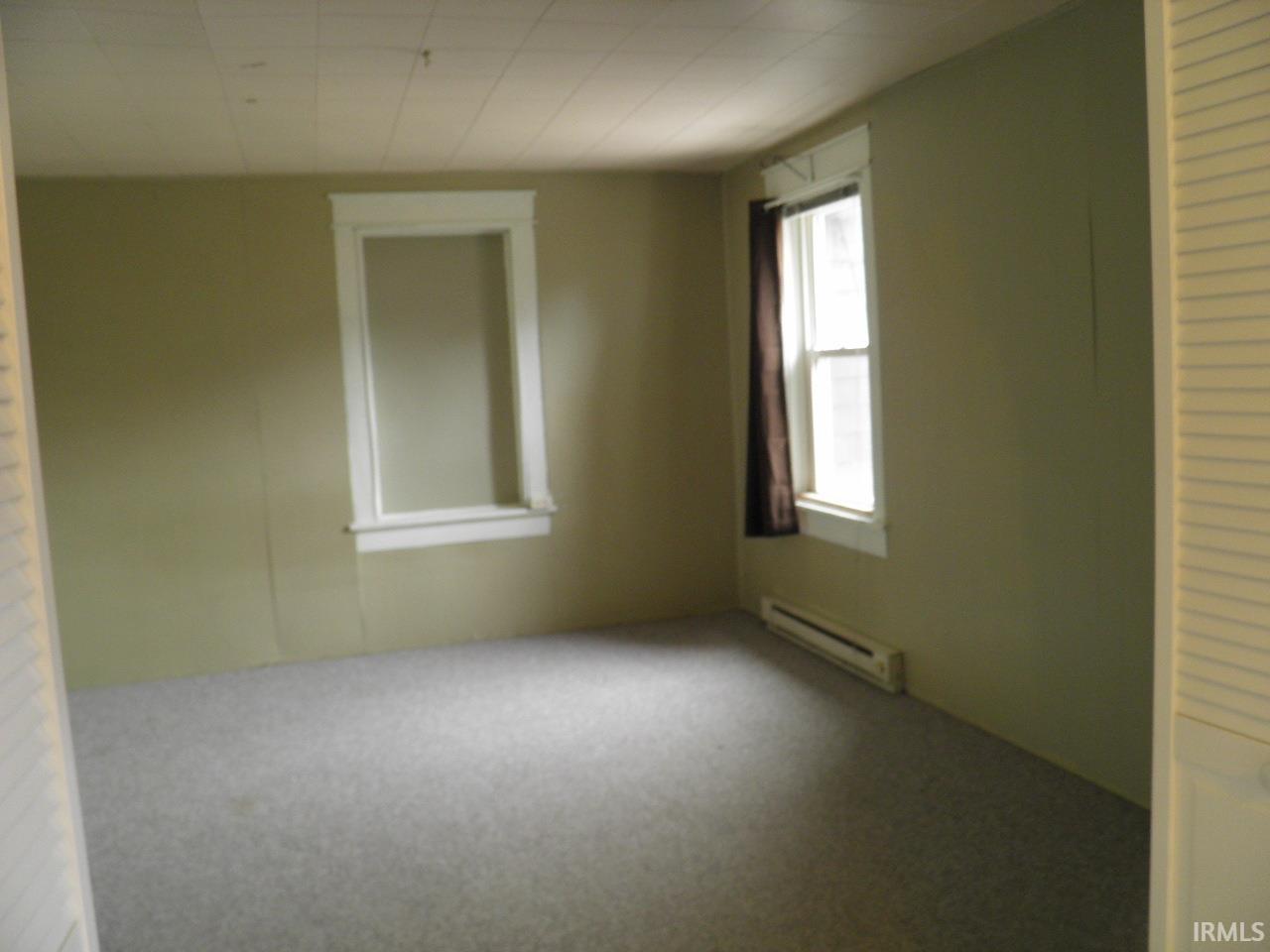 420 1/2 W 2nd Street Unit: 2W