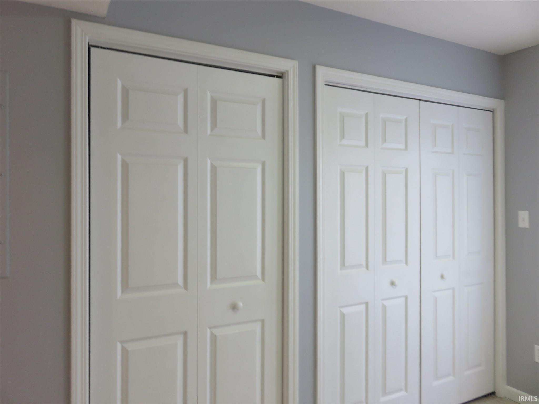 3432 S Oaklawn Circle