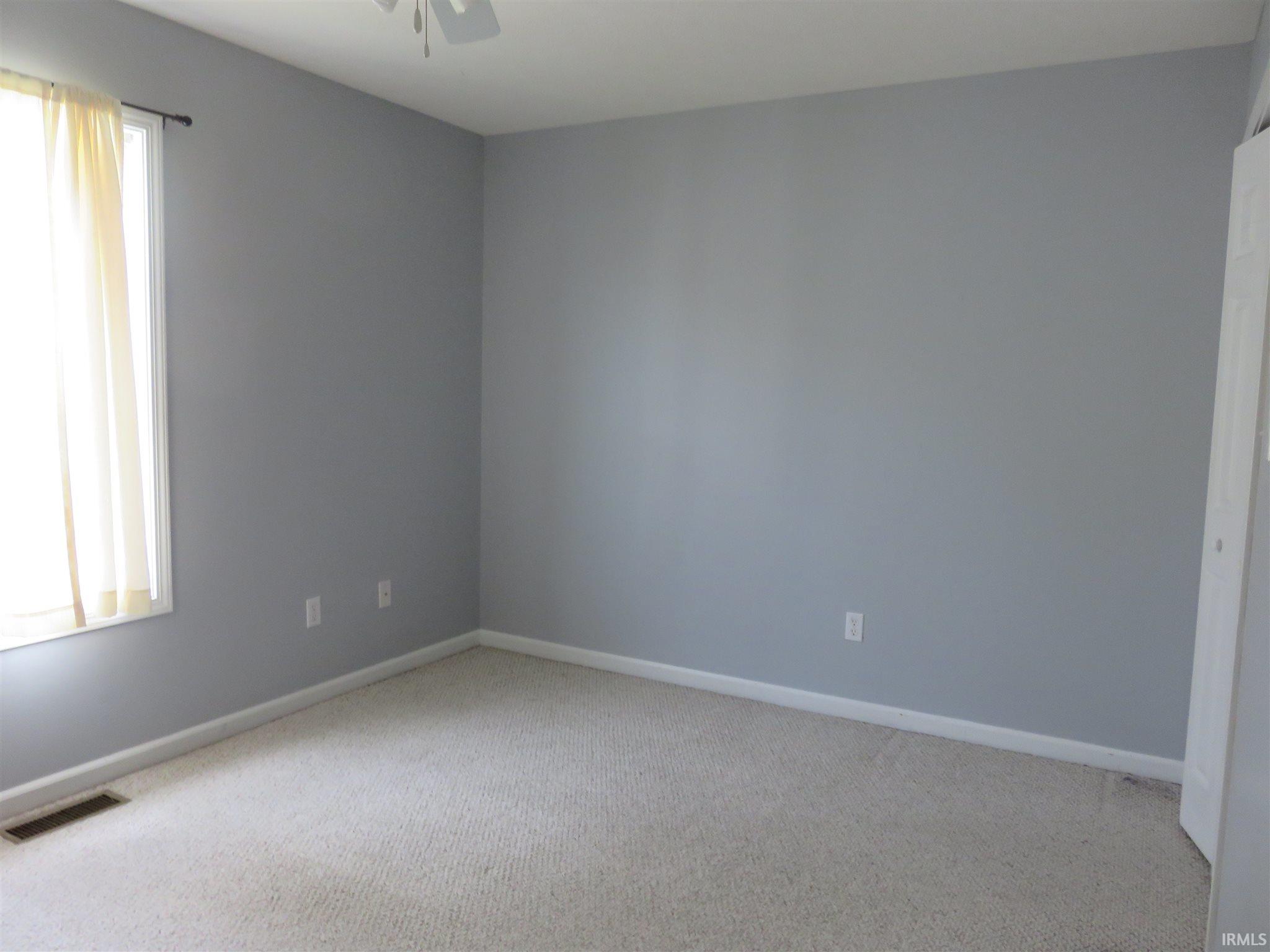 3432 S Oaklawn Circle