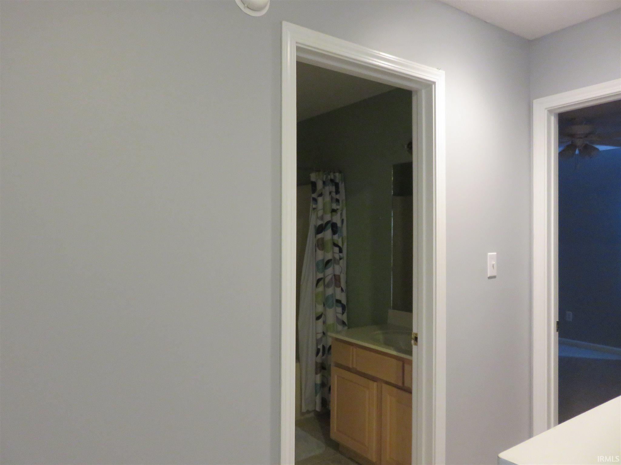 3432 S Oaklawn Circle