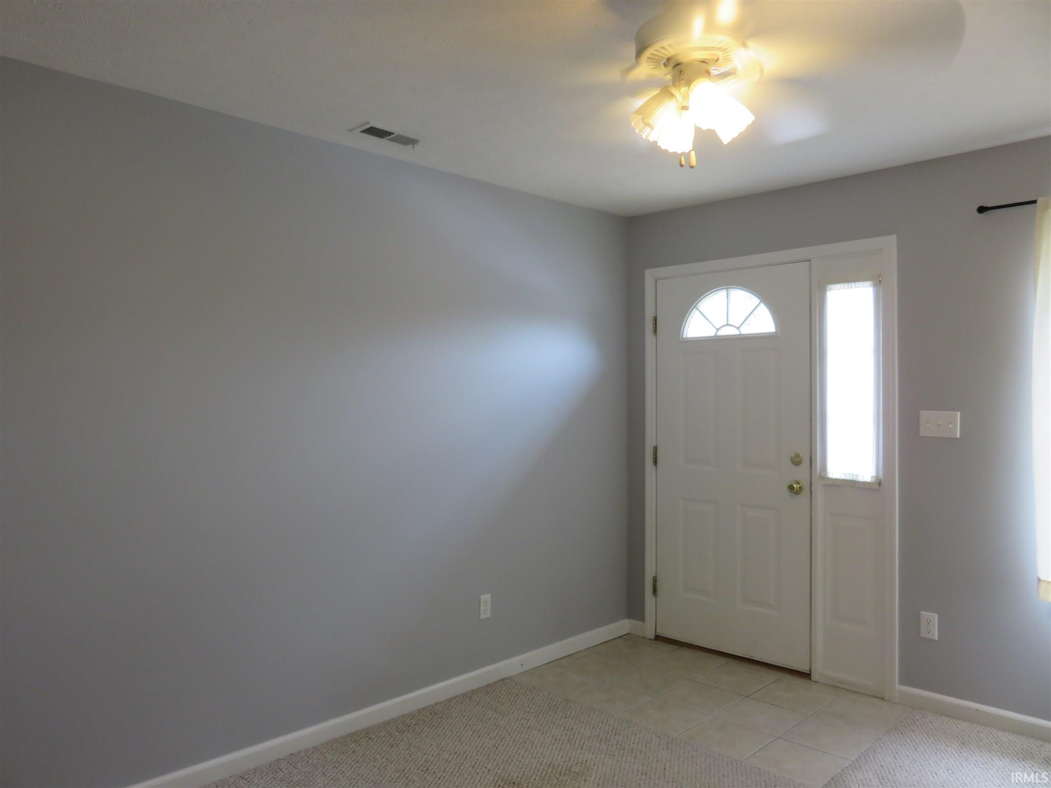 3432 S Oaklawn Circle