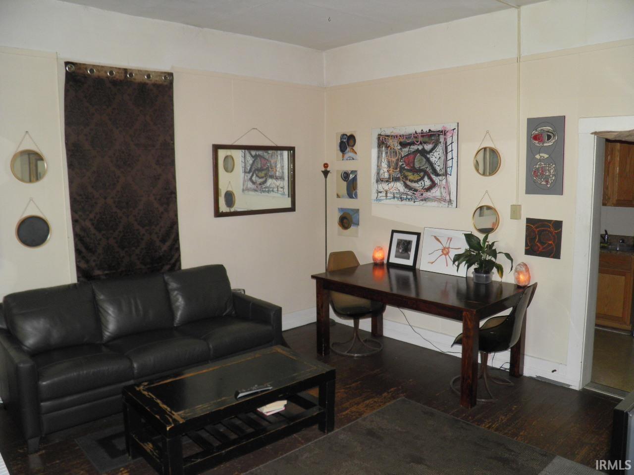 517 S Rogers Street Unit: 1