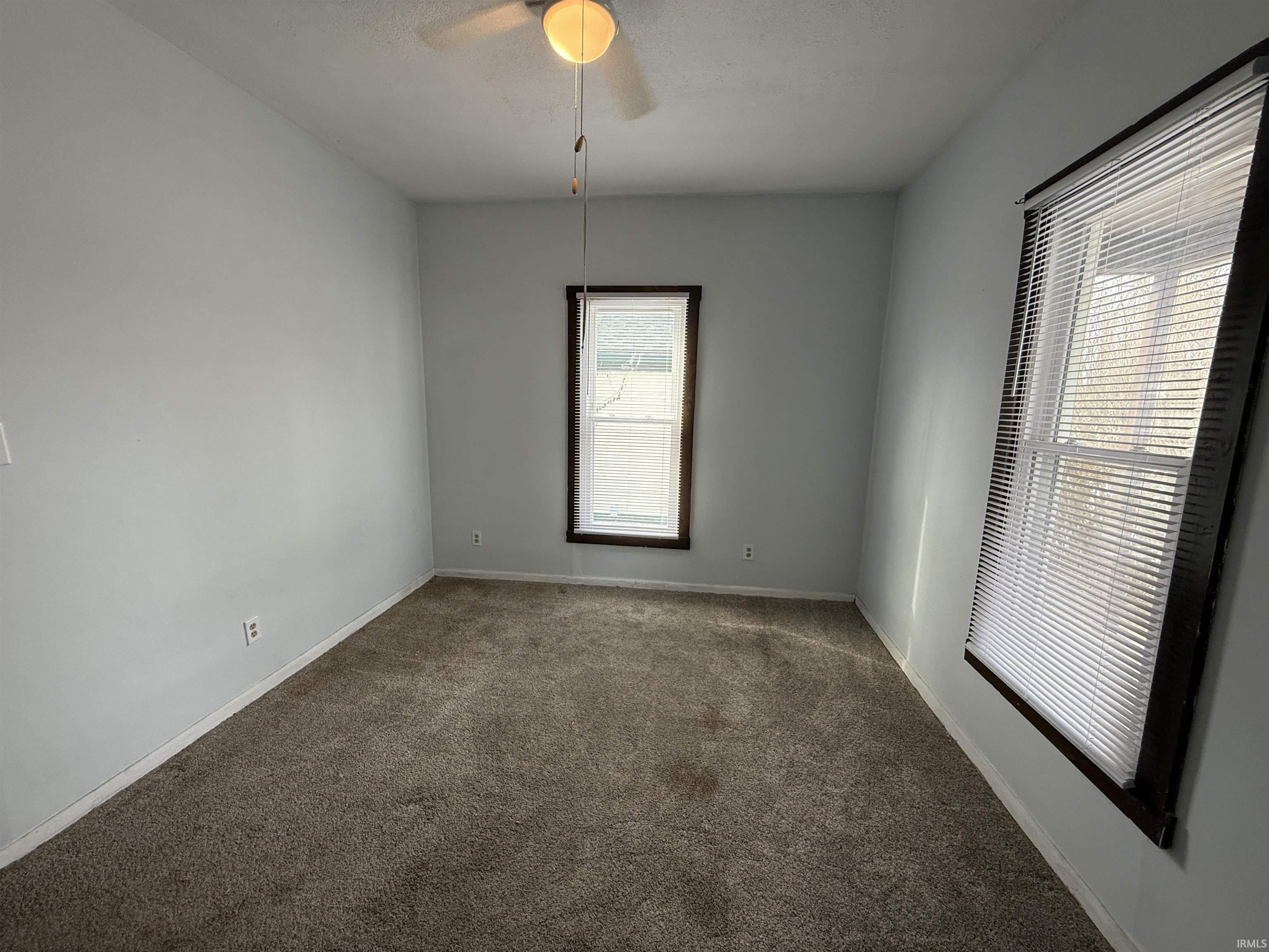 405 W Hillside Drive