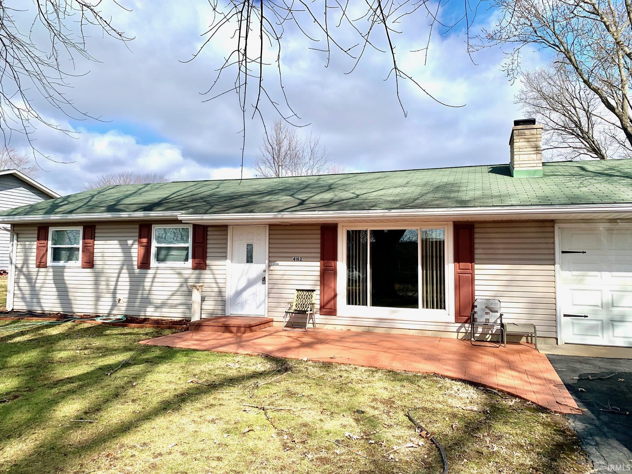 4182 W Broadway Avenue