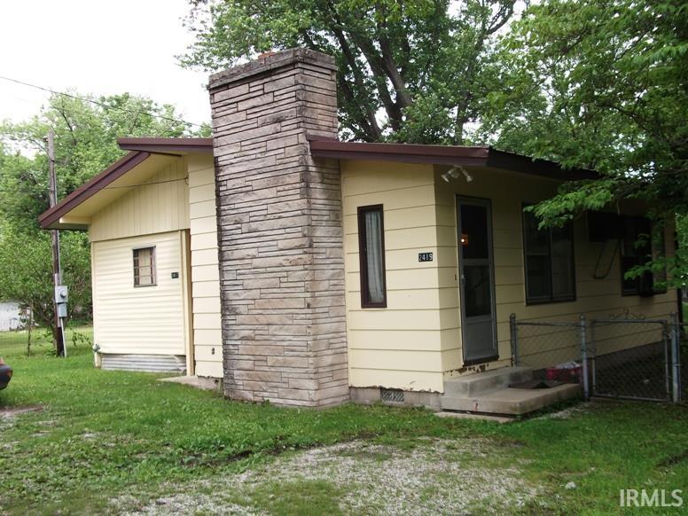 2417 S Madison Street