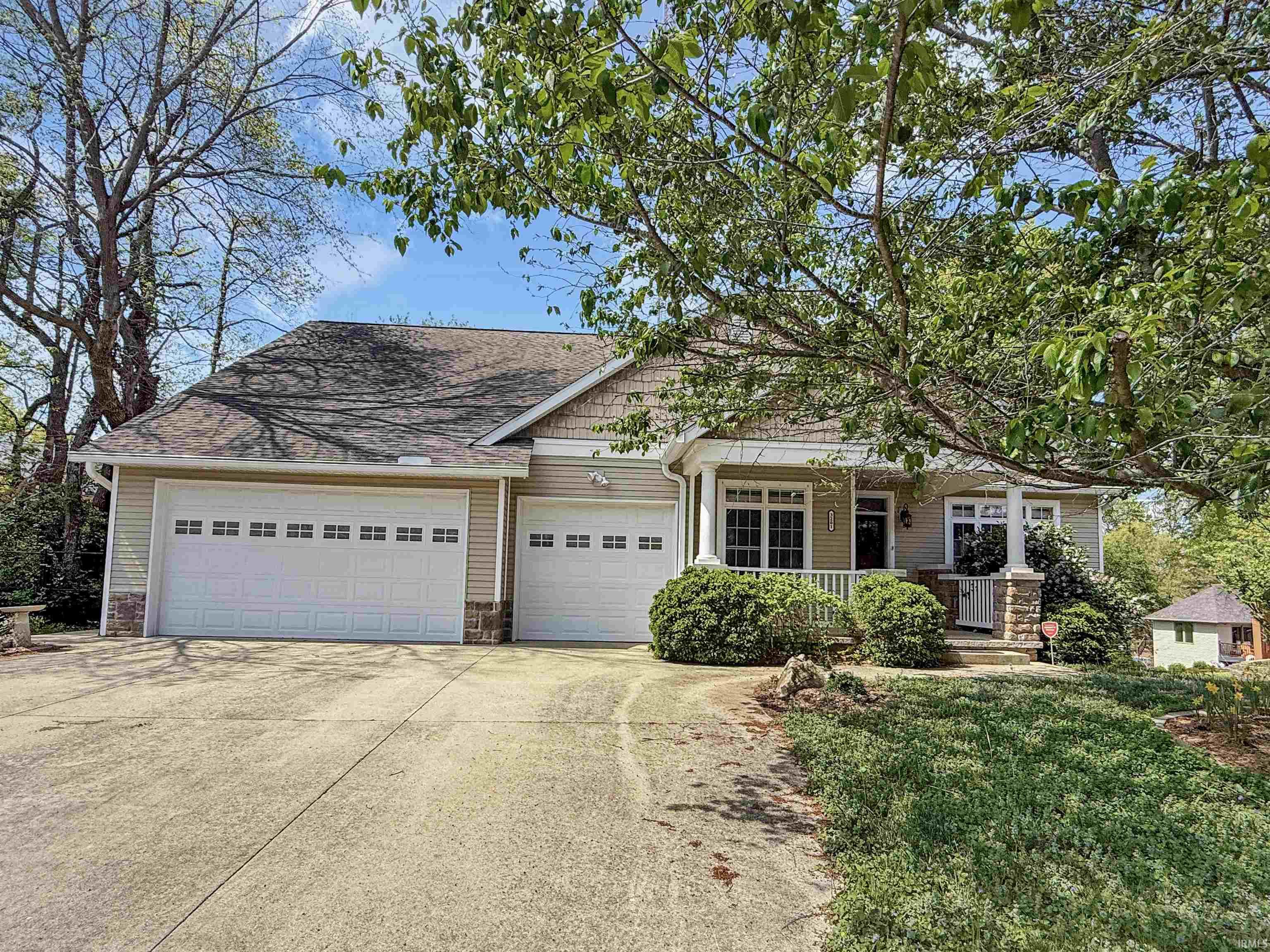 3201 E Kristen Court