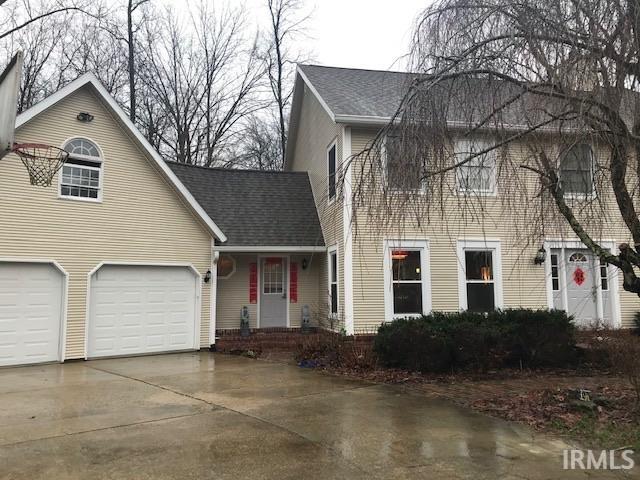 2206 E Autumn Drive
