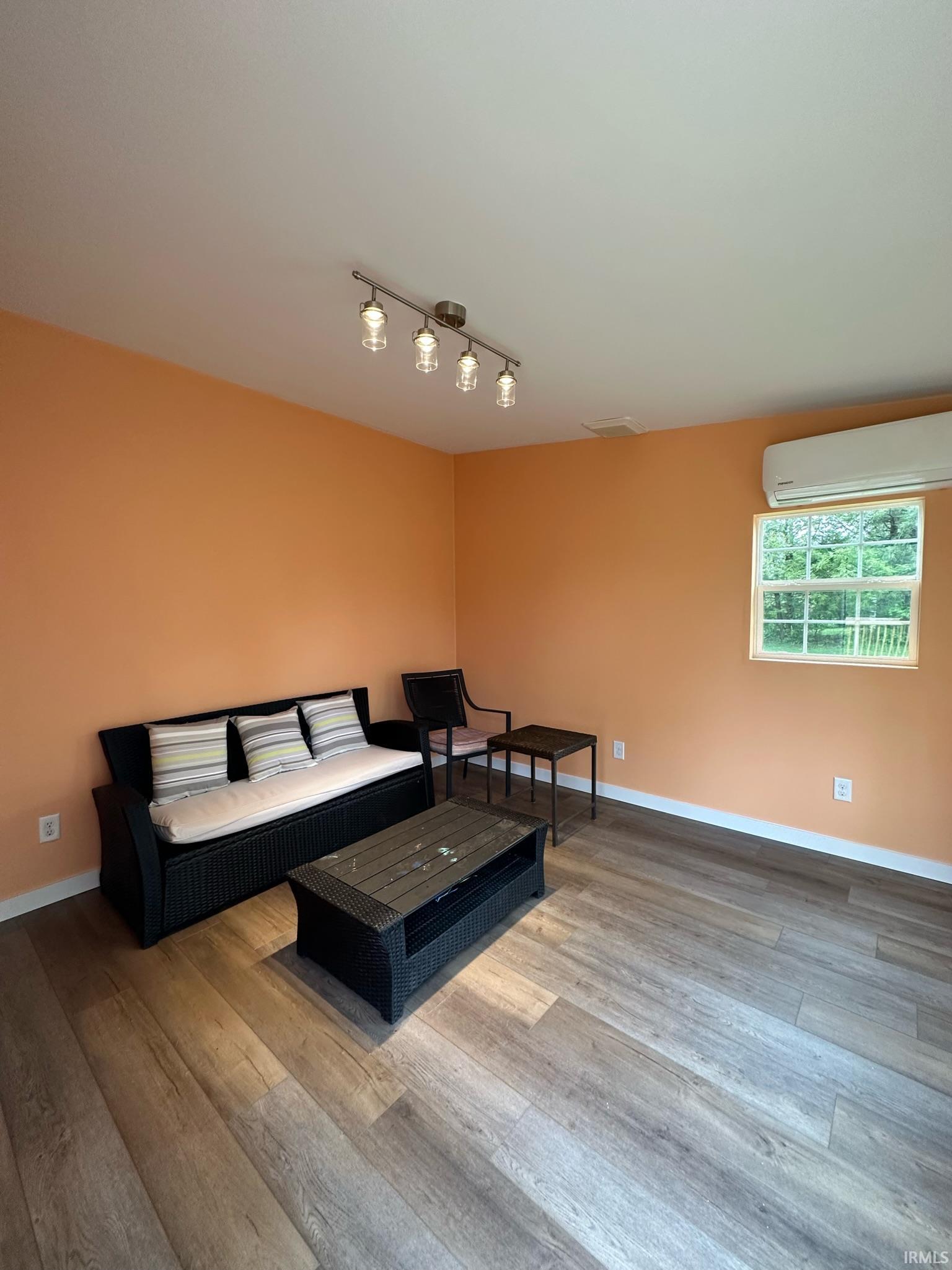 3825 E Devonshire Court