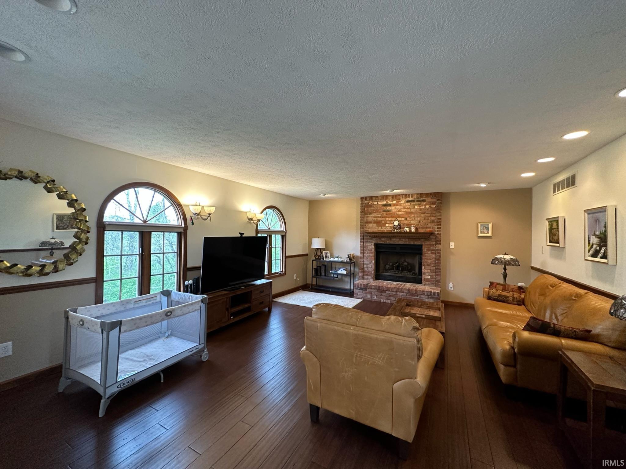 3825 E Devonshire Court