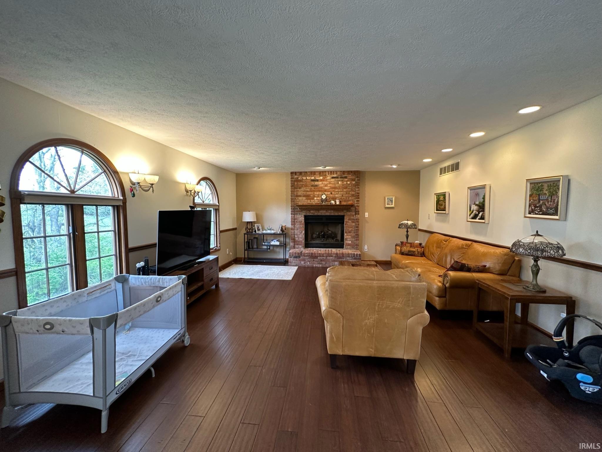 3825 E Devonshire Court