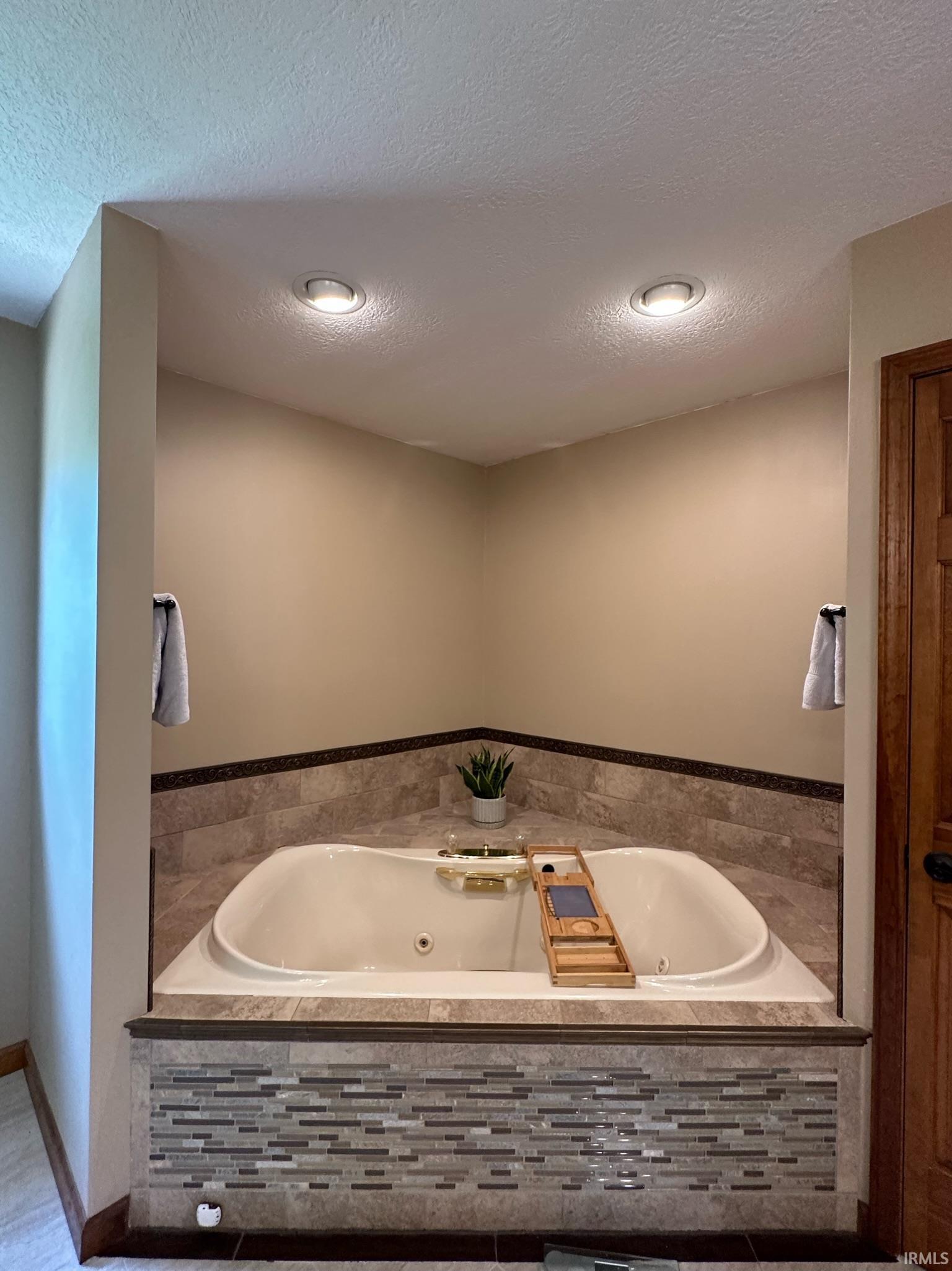 3825 E Devonshire Court