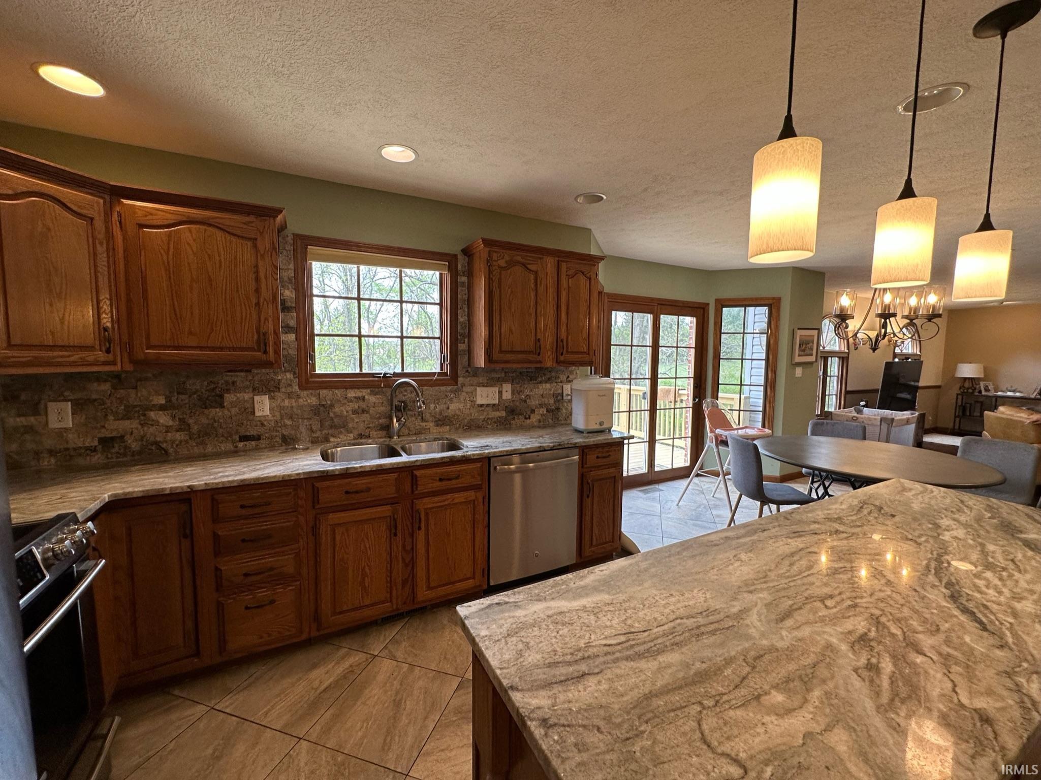 3825 E Devonshire Court