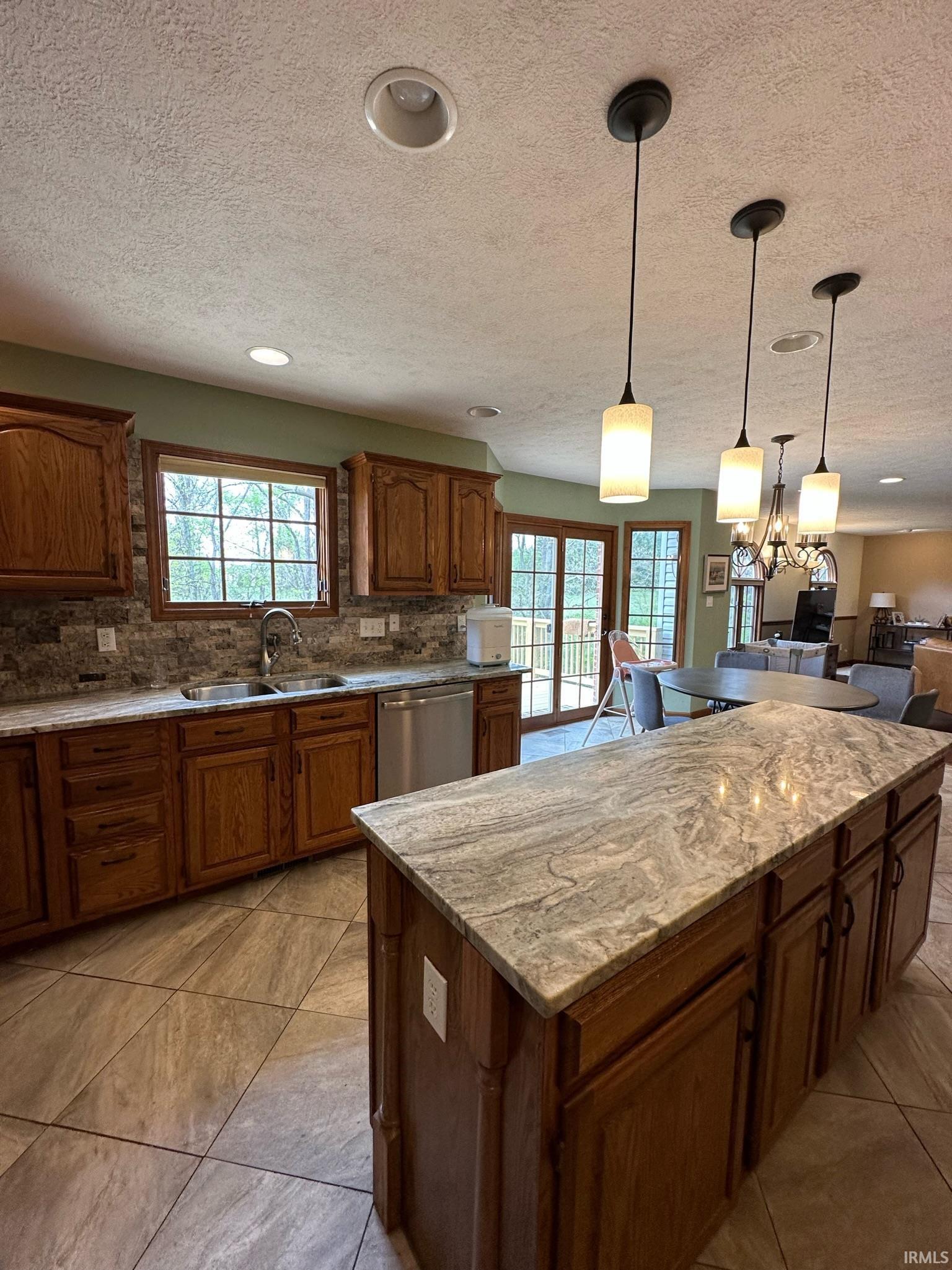 3825 E Devonshire Court