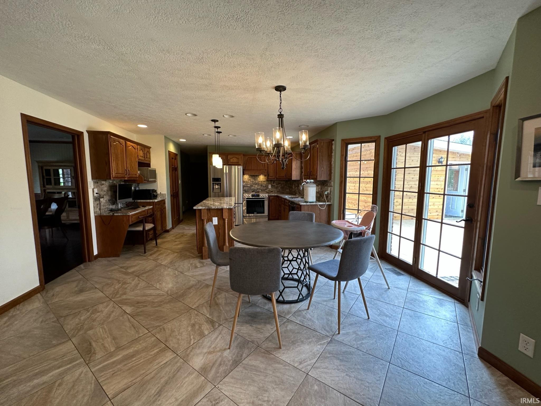 3825 E Devonshire Court