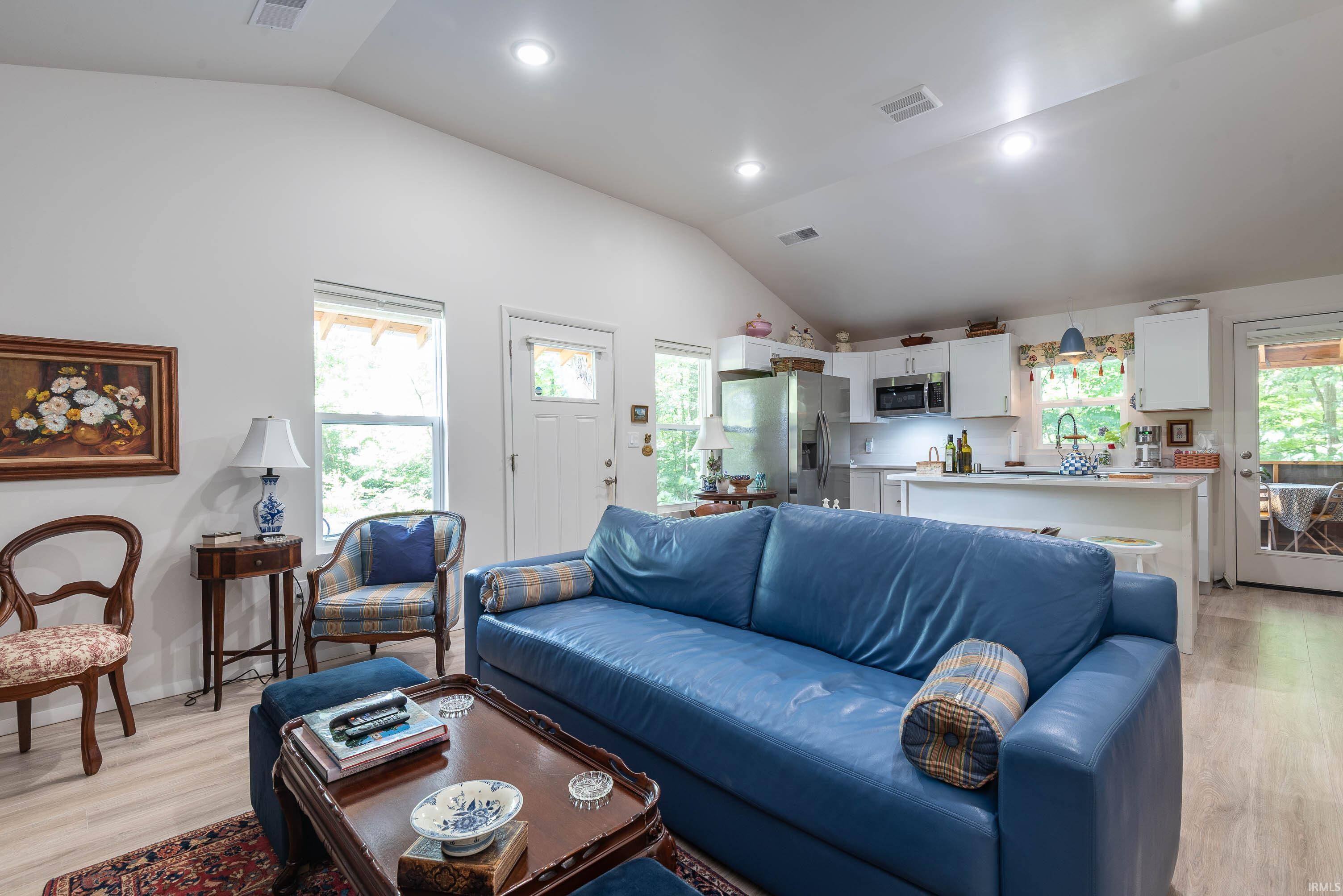 4125 E Bethel Lane
