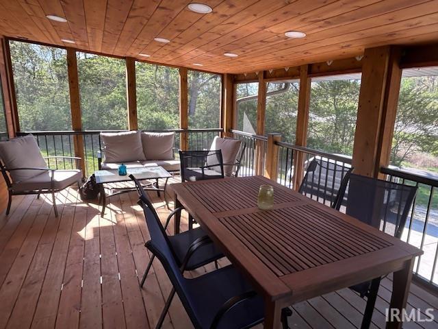 1235 W Gourley Pike