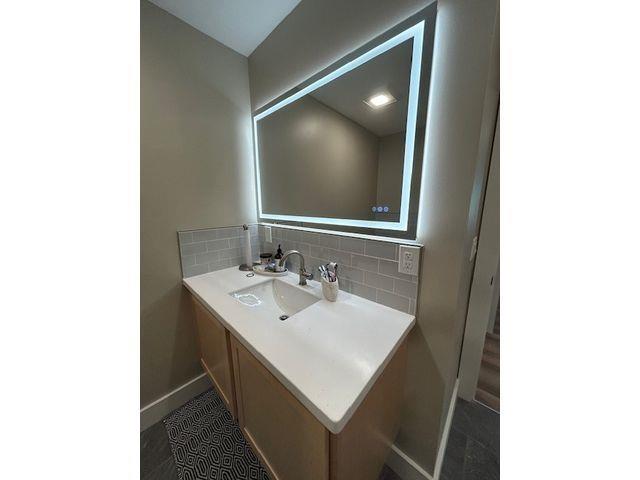 1235 W Gourley Pike