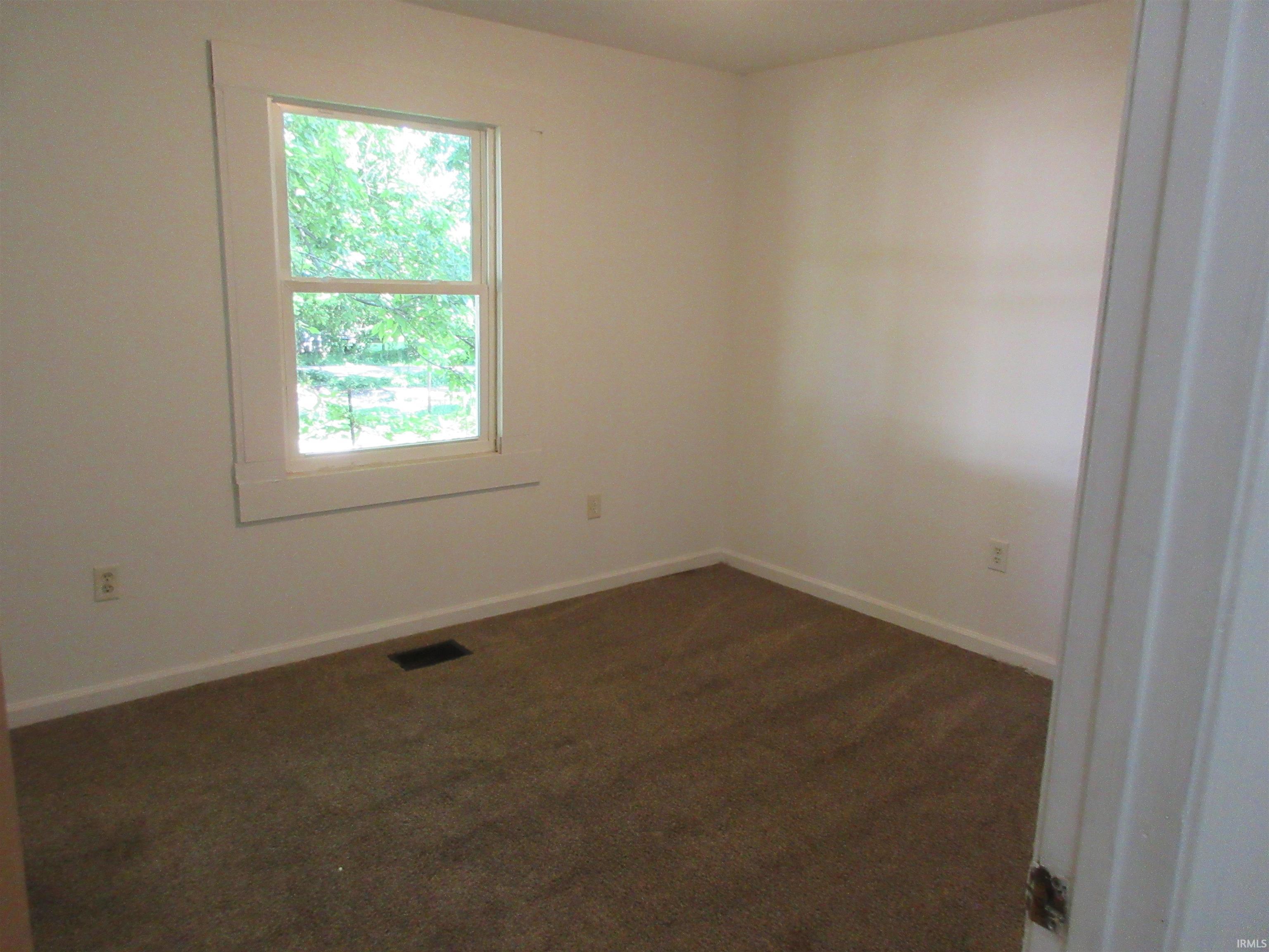 1403 W 6th Street