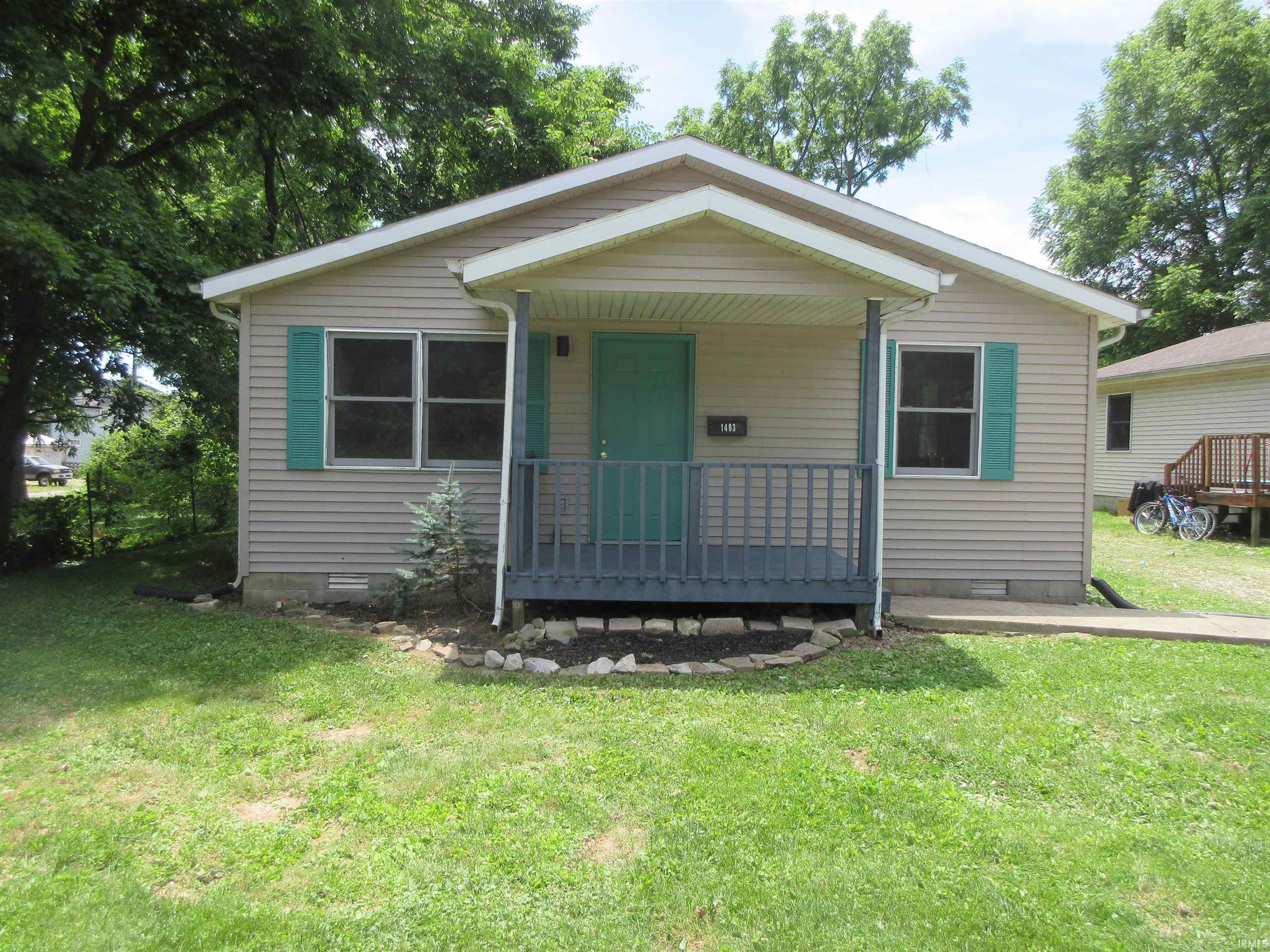 1403 W 6th Street