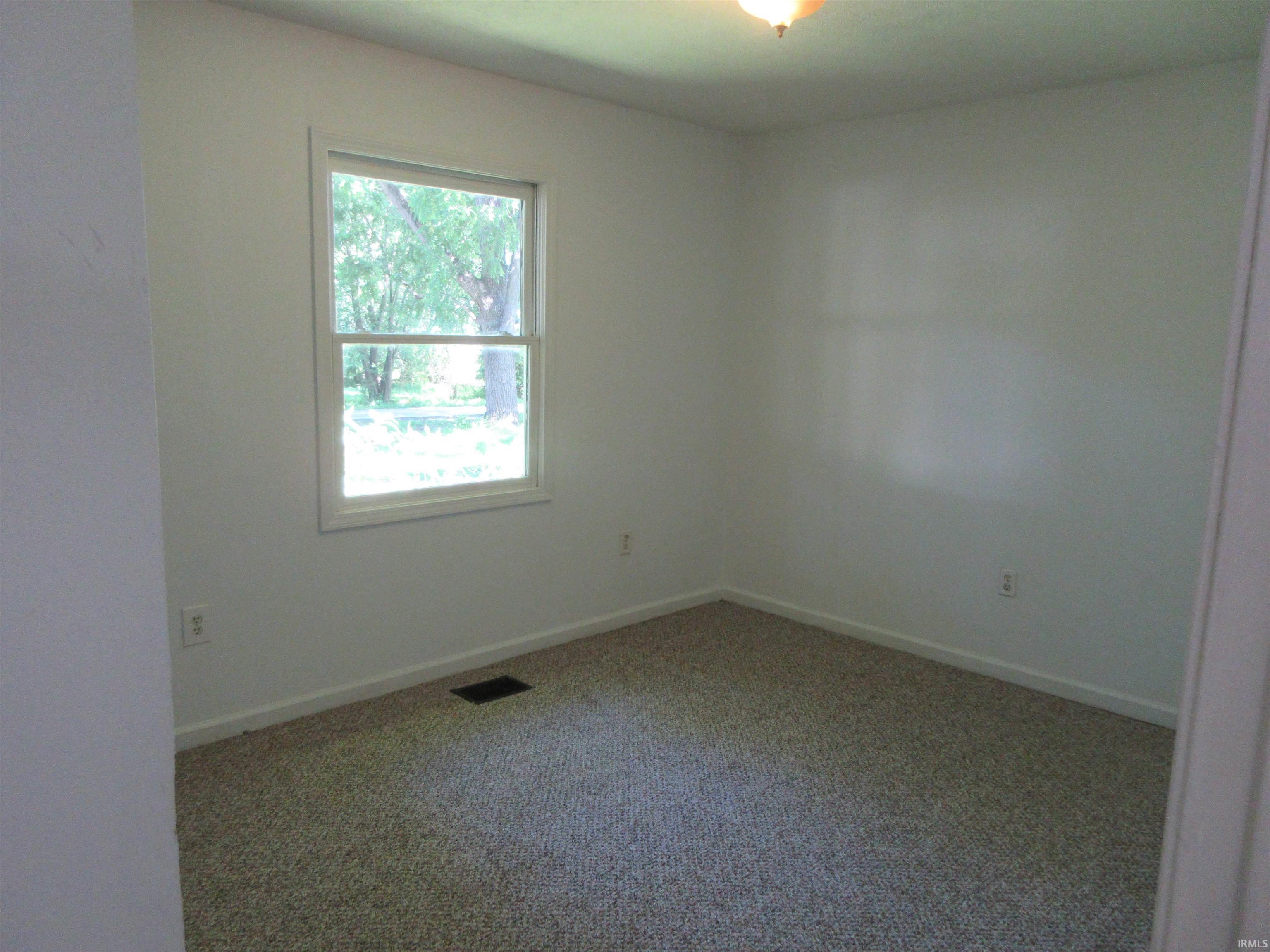 1403 W 6th Street
