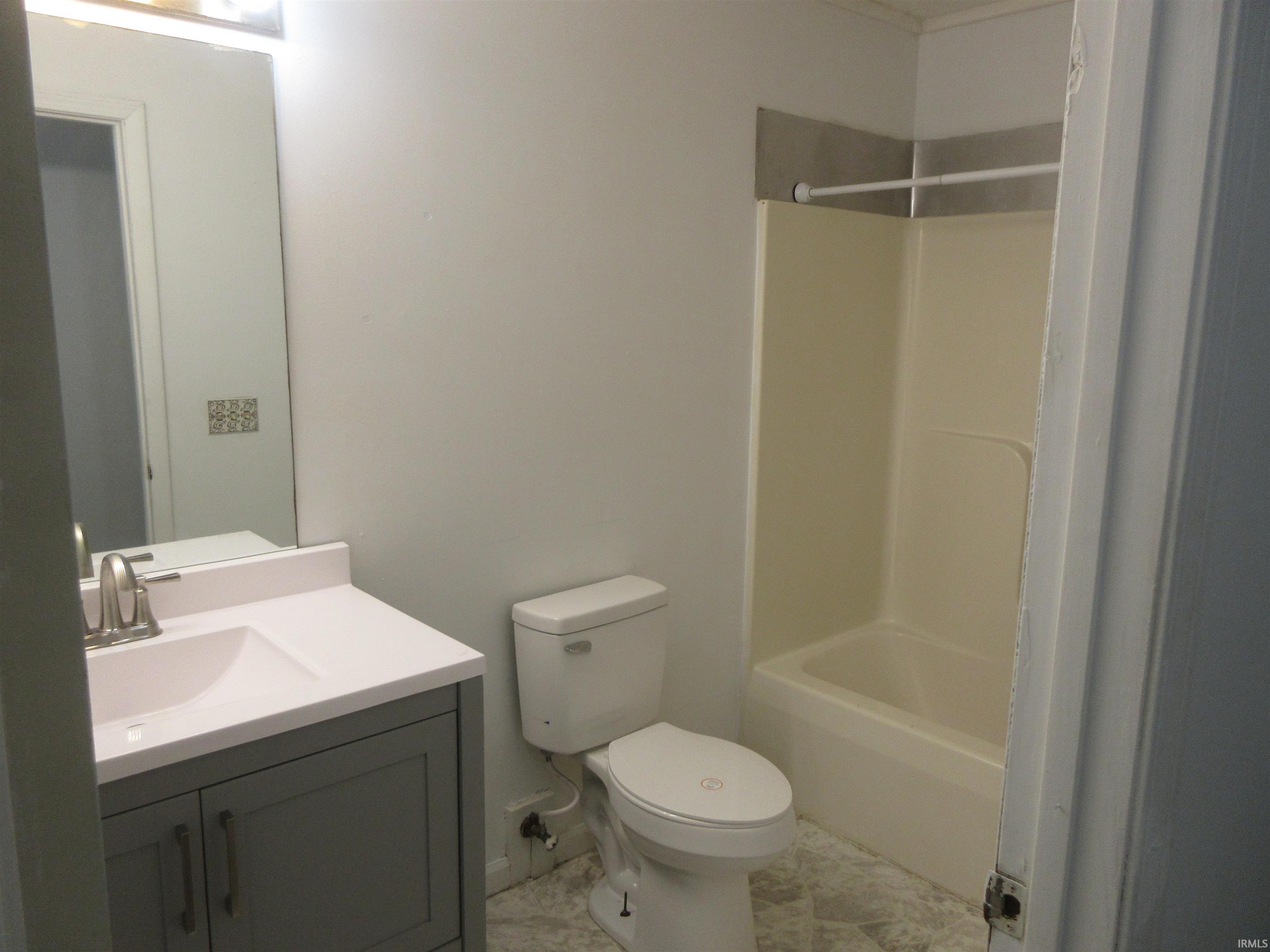 1403 W 6th Street