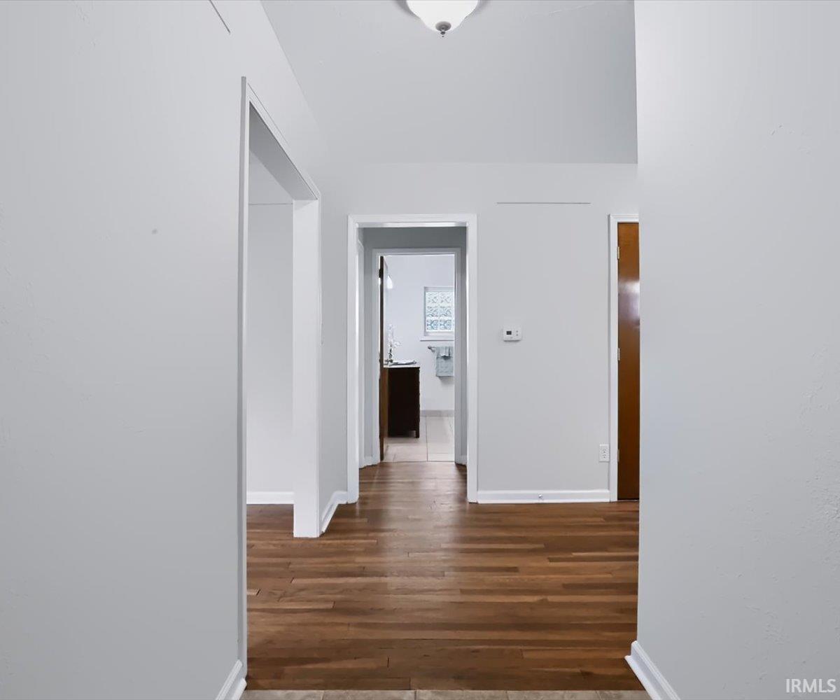 824 S Eastside Drive